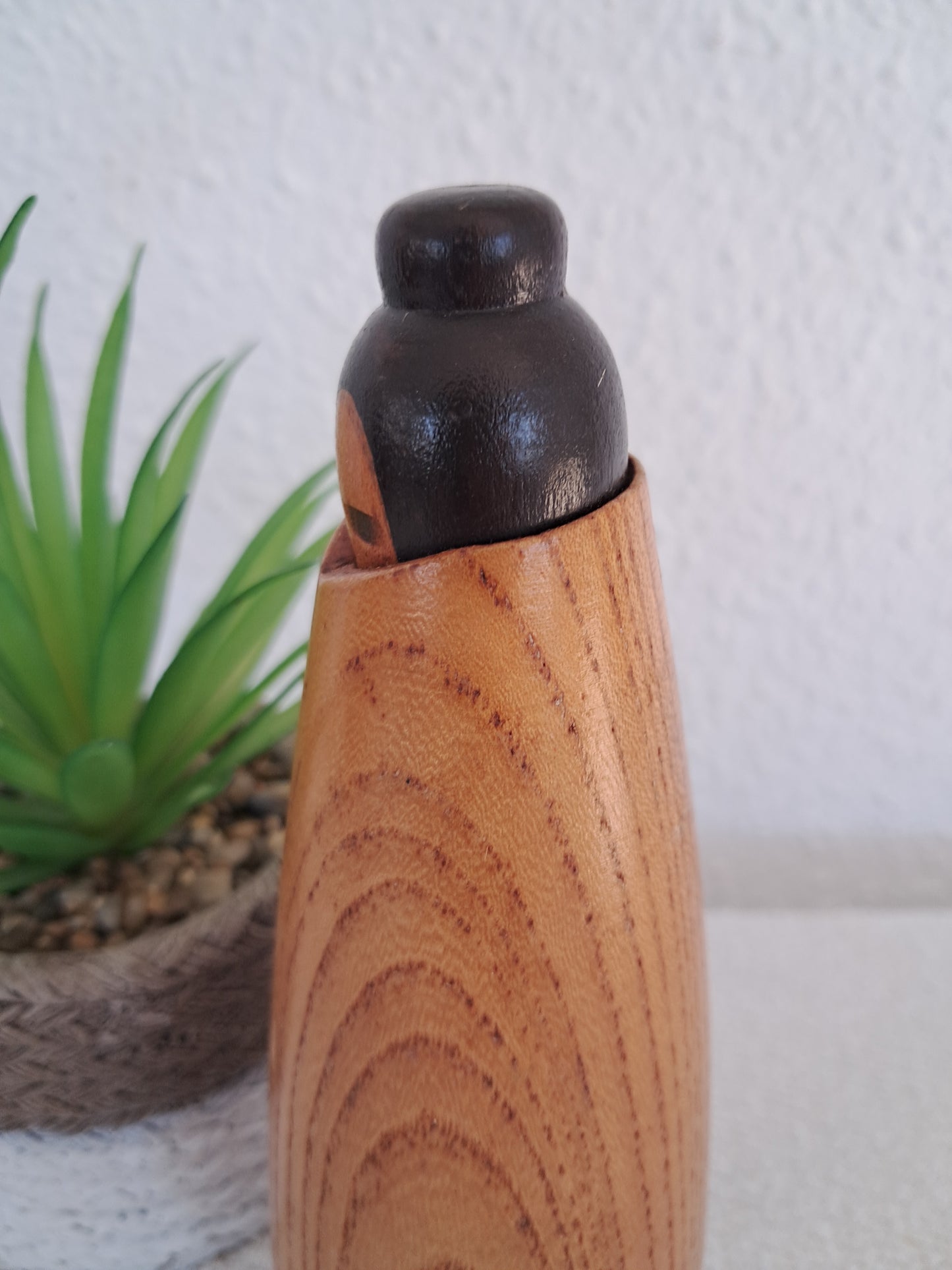 Exclusive vintage Sosaku kokeshi made by Sanpei Yamanaka (1926-2012)