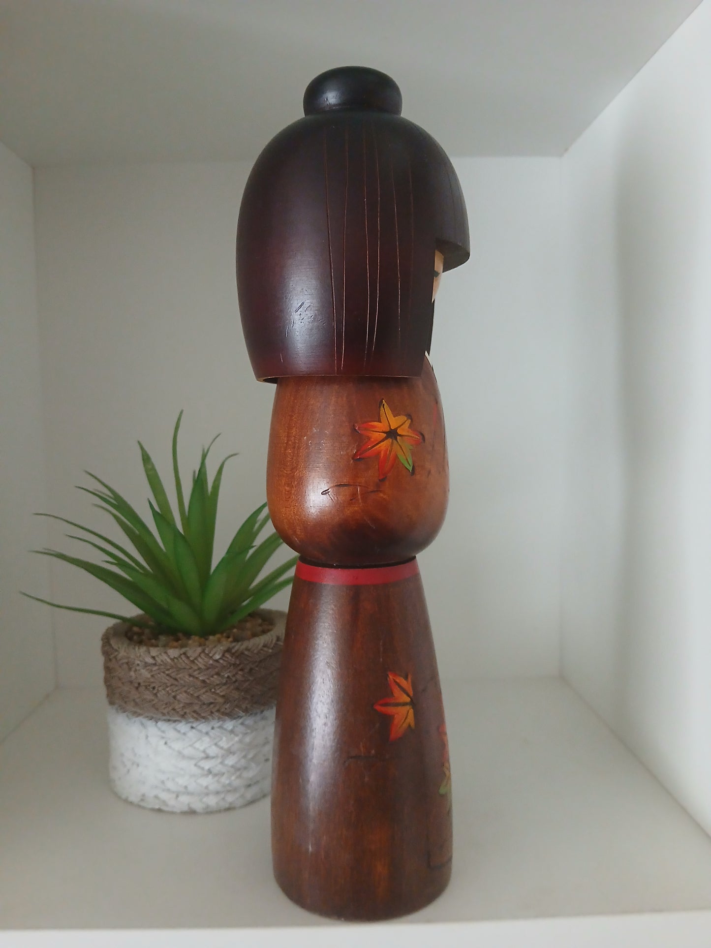 Beautiful creative kokeshi by Kishi Sadao (1932-1998)