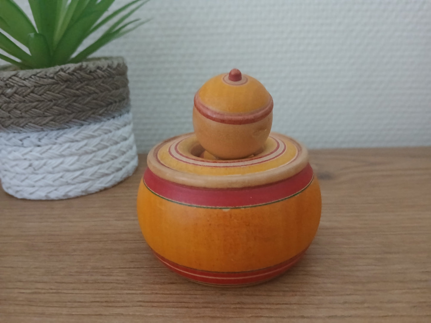 Vintage traditional Ejiko Kokeshi doll by Seikou Sato