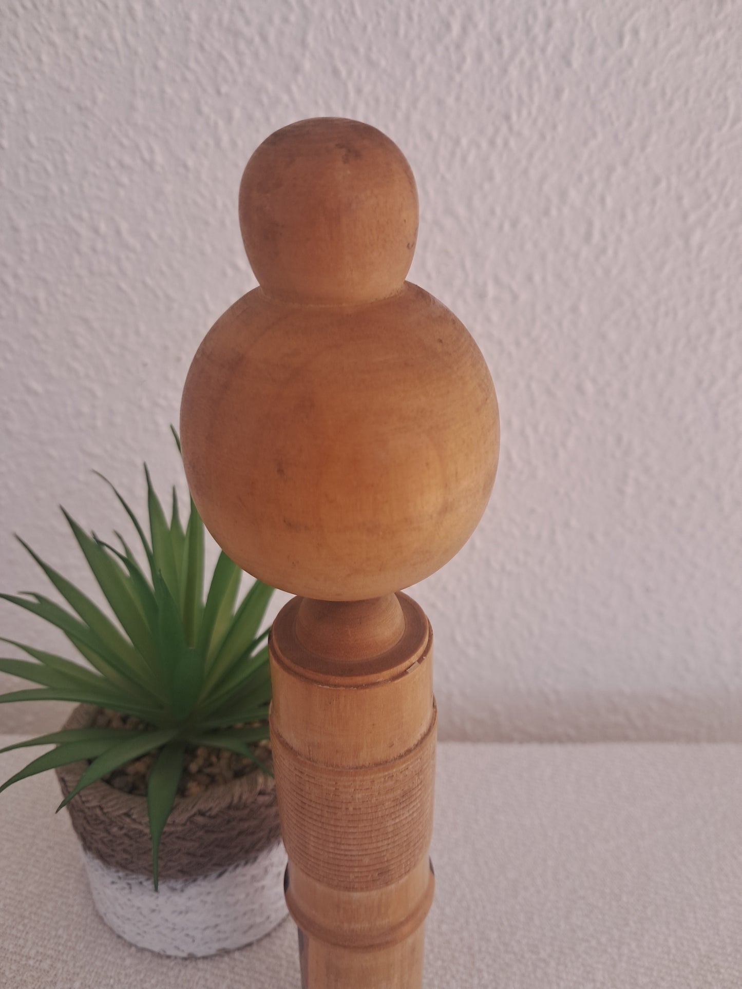 Vintage elegant Sosaku Kokeshi By Sato Suigai (1920- )