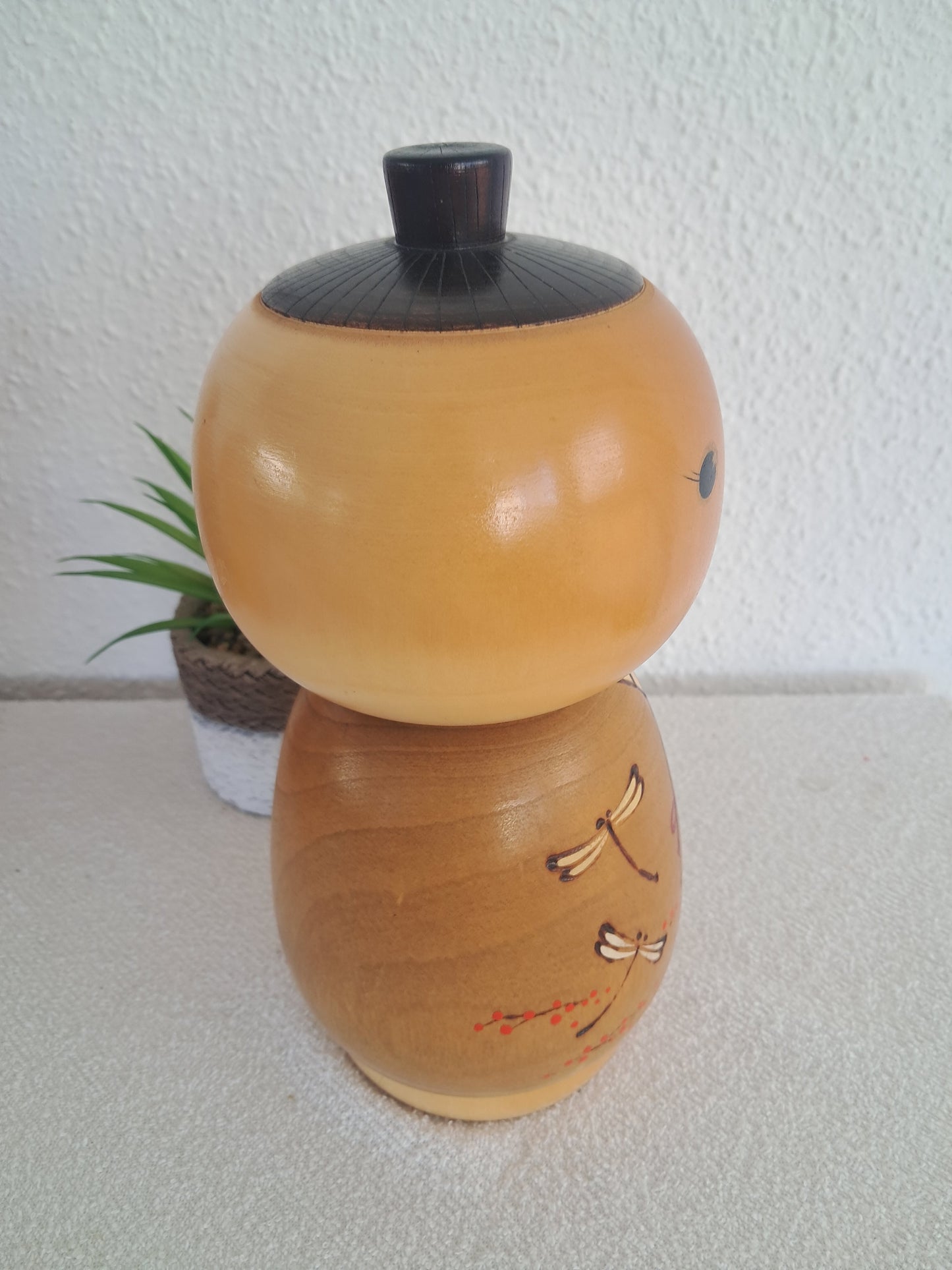 Rare Exclusive creative chunky kokeshi by Kishi Sadao (1932-1998)