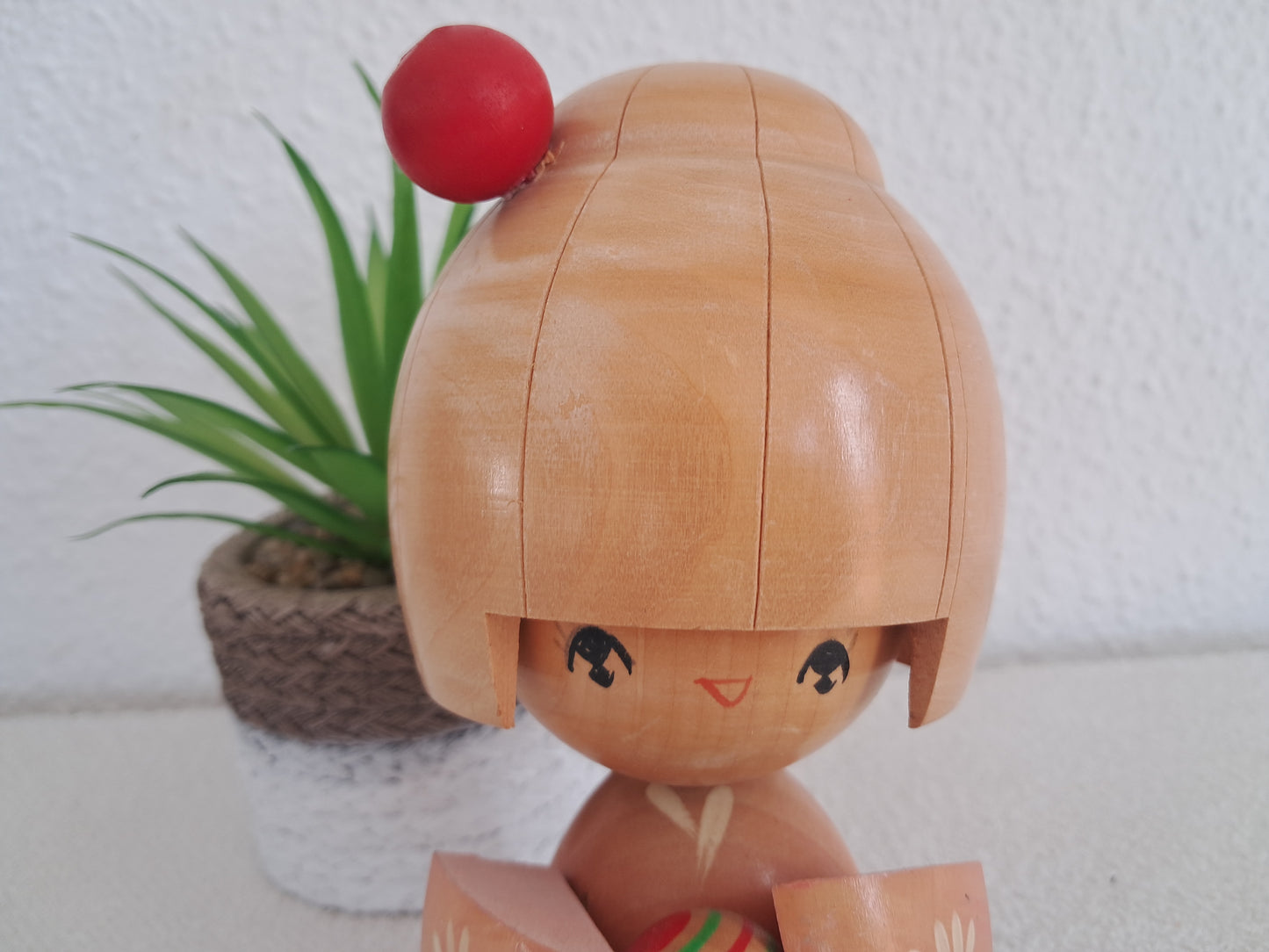 Cute Sosaku kokeshi by Ishida Waichi