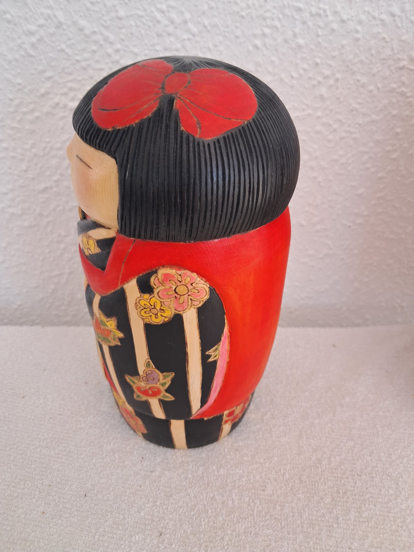 Exclusive Kokeshi made by Yuko Yamazaki (1956-)