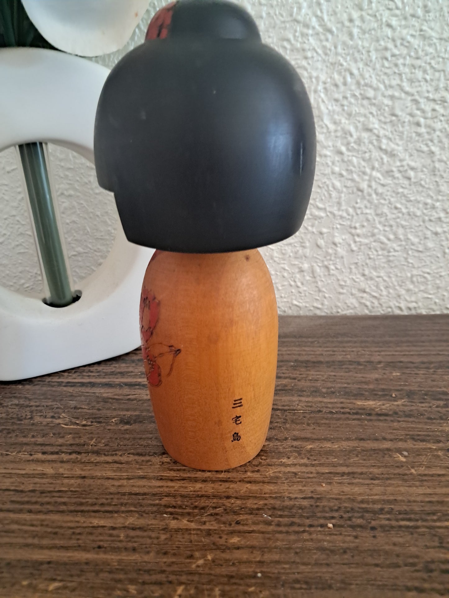 Vintage Gumma kokeshi by Fumio Tomidokoro (1948-)