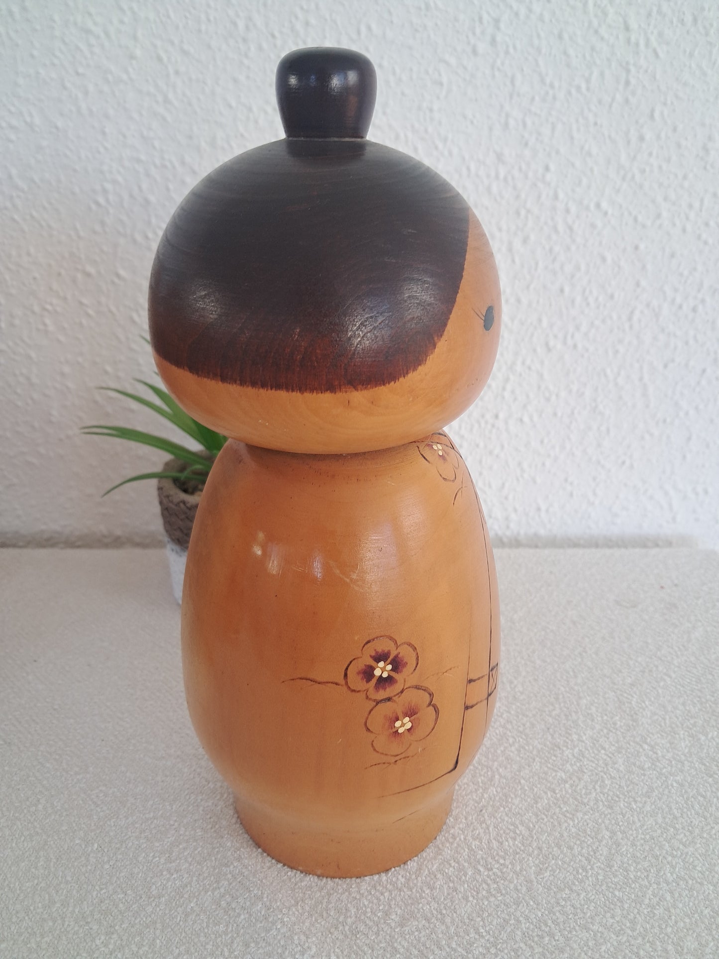 Rare Exclusive creative kokeshi by Kishi Sadao (1932-1998)