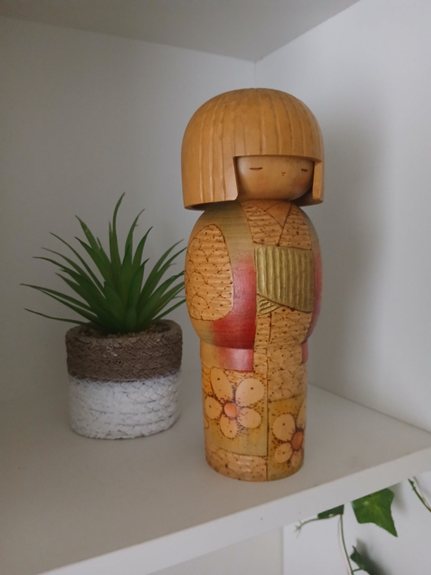 Exclusive Sosaku kokeshi by Akimitsu