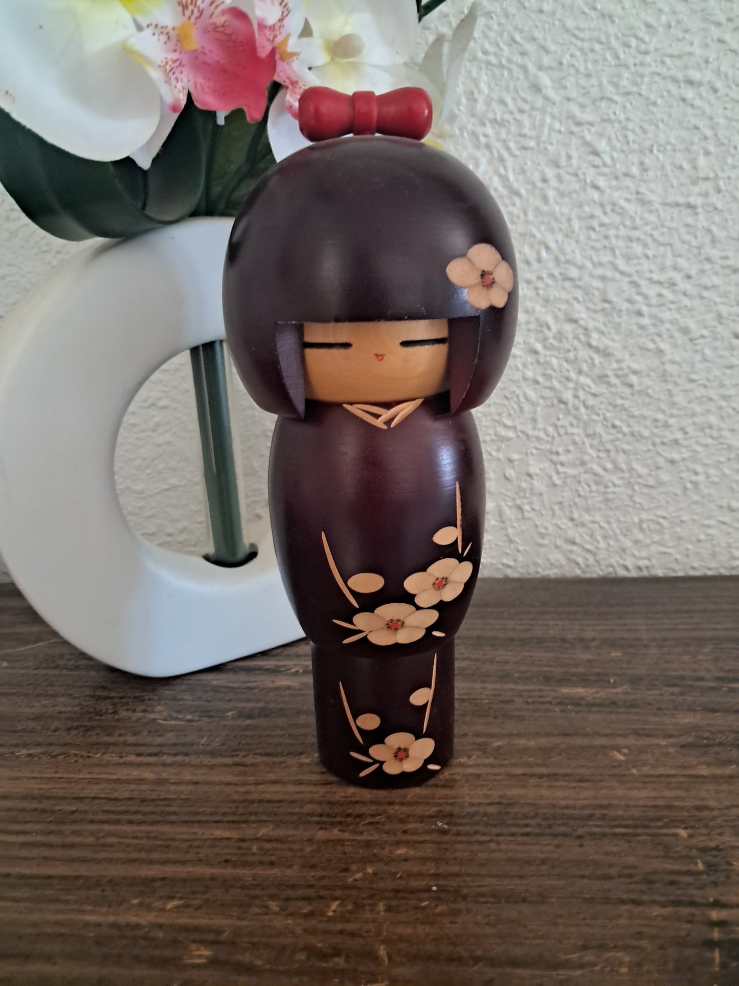 Vintage Sosaku kokeshi by Hajime Miyashita (1940-)