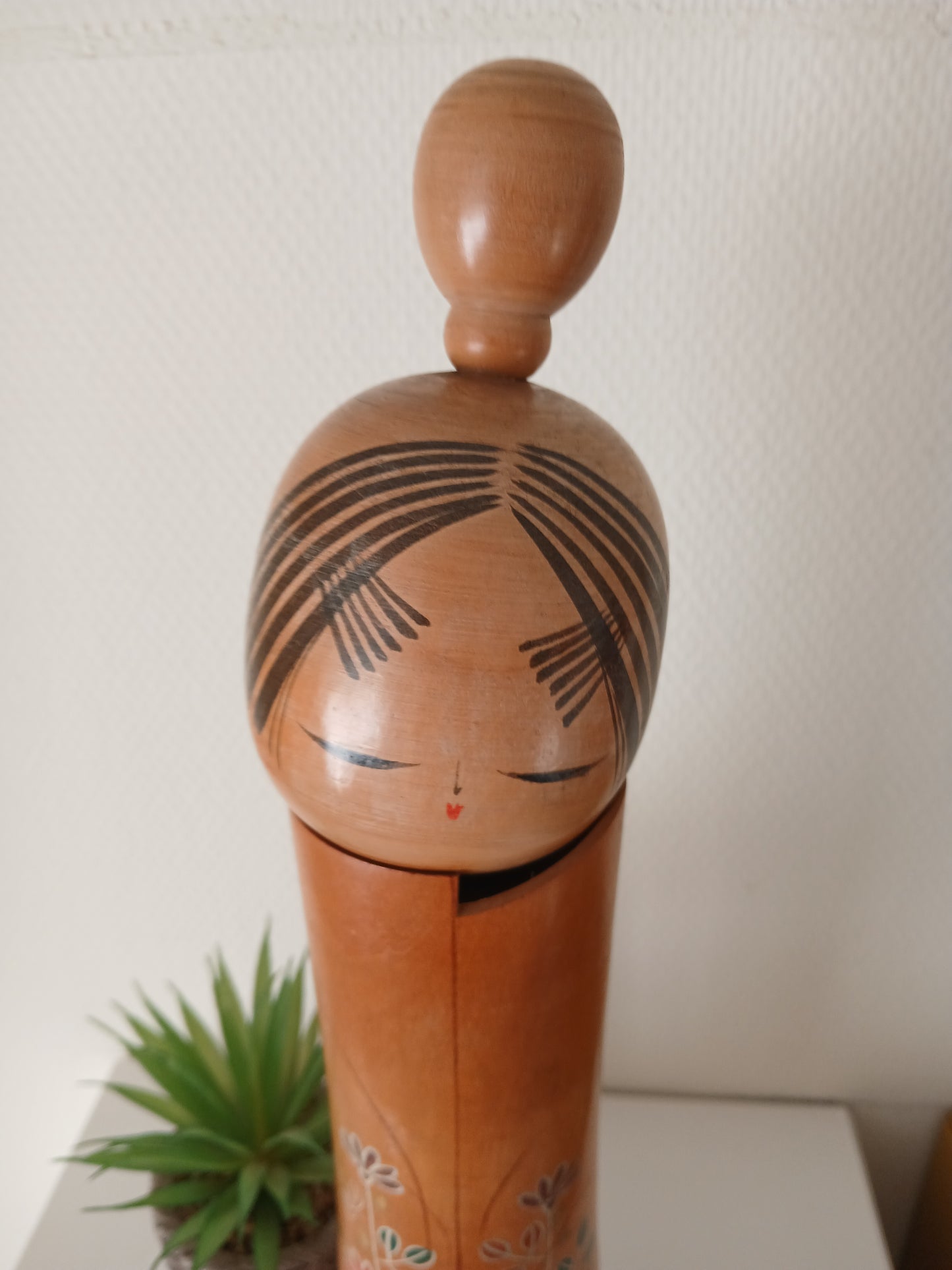 Rare Vintage Sosaku Kokeshi made by Sato Suigai (1920-)