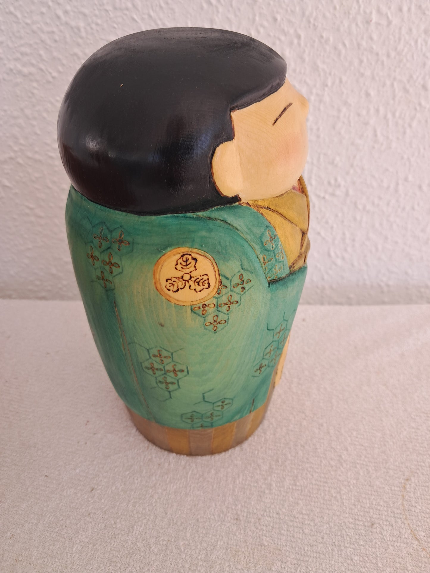 Exclusive Kokeshi made by Yuko Yamazaki (1956-)