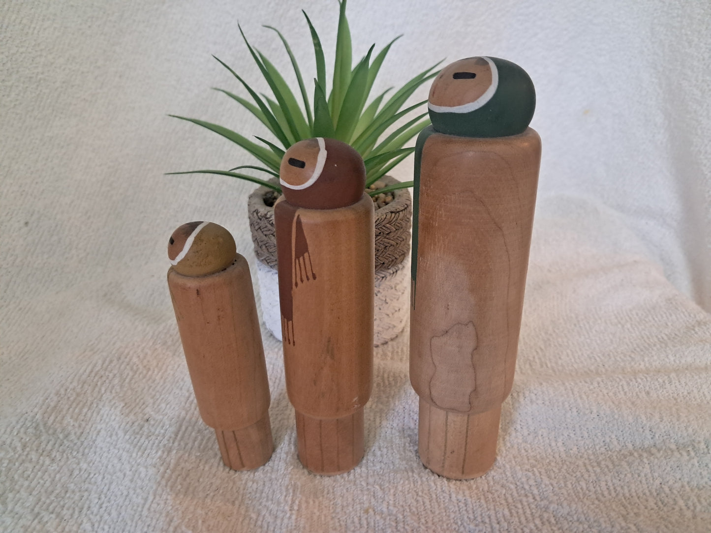 Vintage Sosaku kokeshi by Shozan Shido (1932-1995)