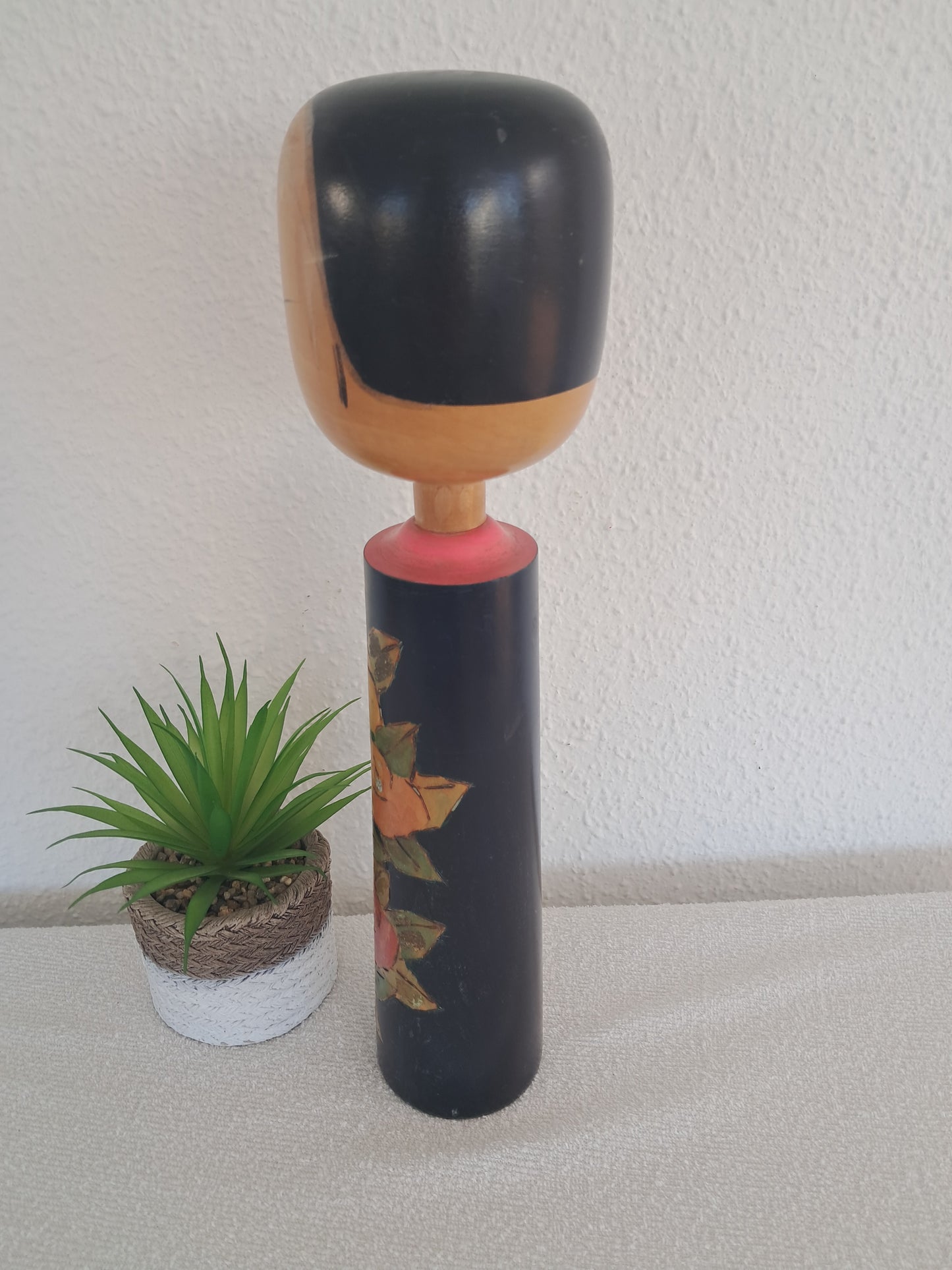 Exclusive Sosaku Kokeshi made by Hajime Takahashi (1918-2002)