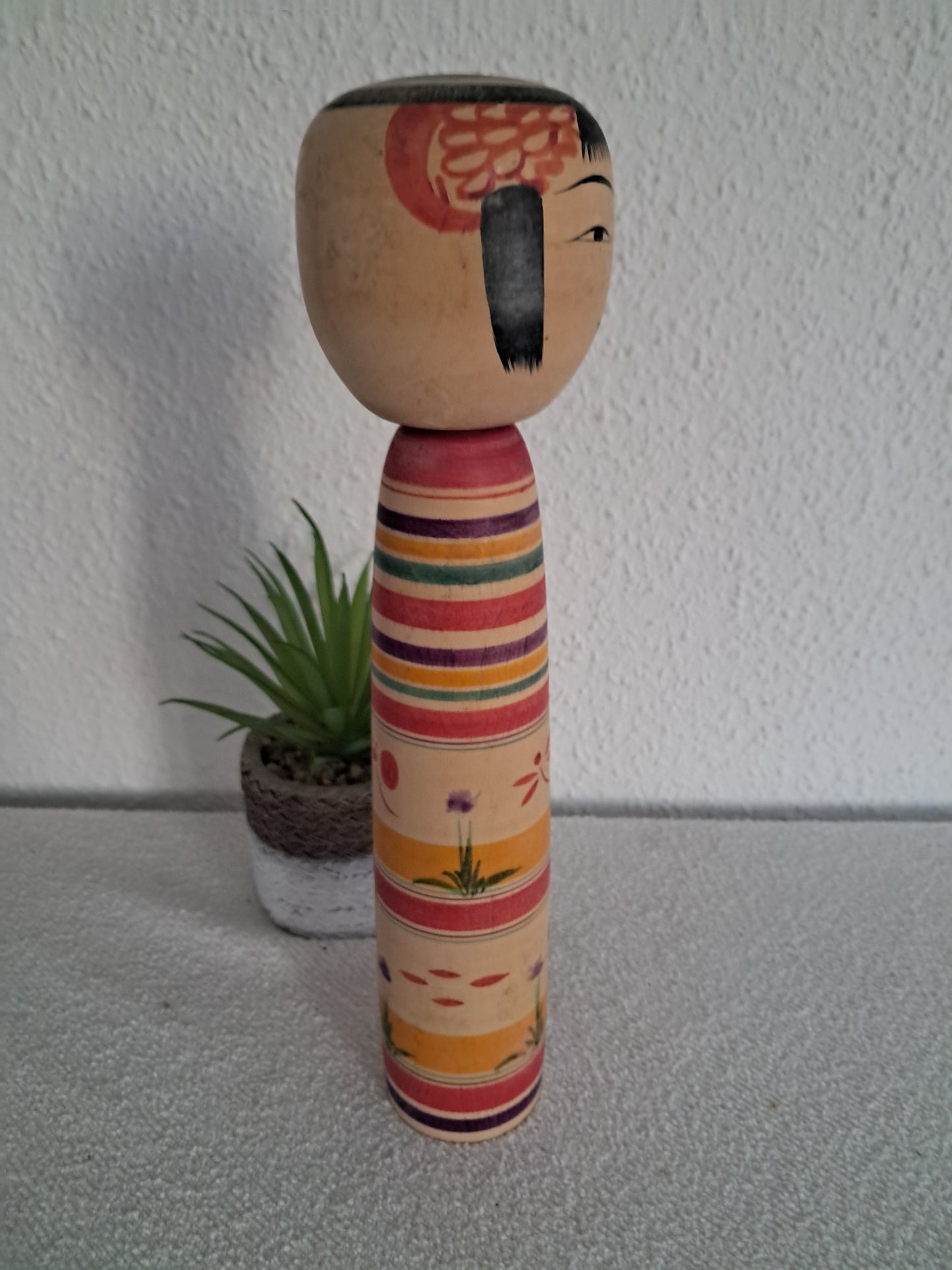 Vintage Traditional Tsuchiyu kokeshi by Abe Ichiro（1925-2000)