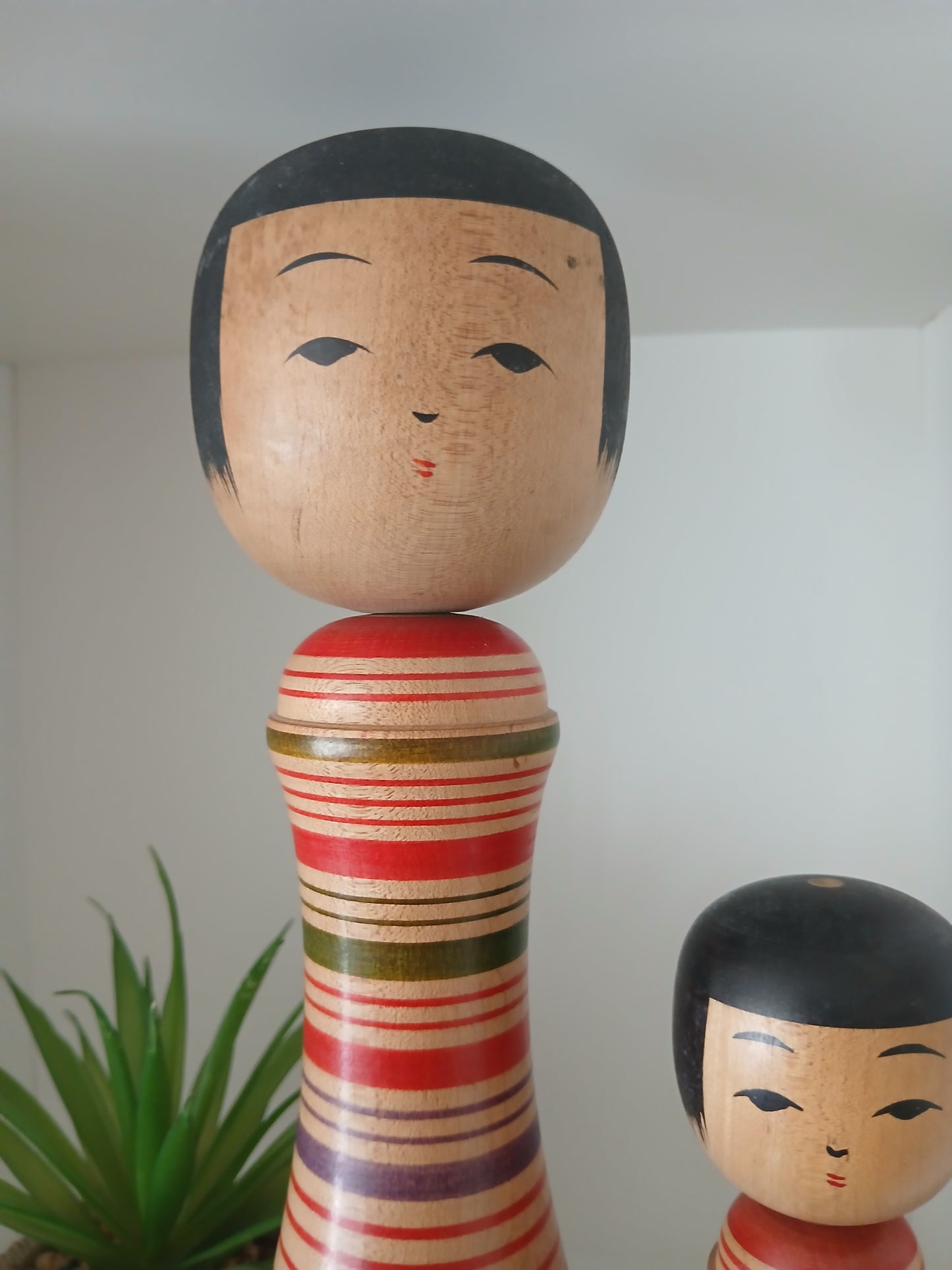 Vintage set traditional Tsugaru kokeshi by Shimazu Seiichi (1930-)