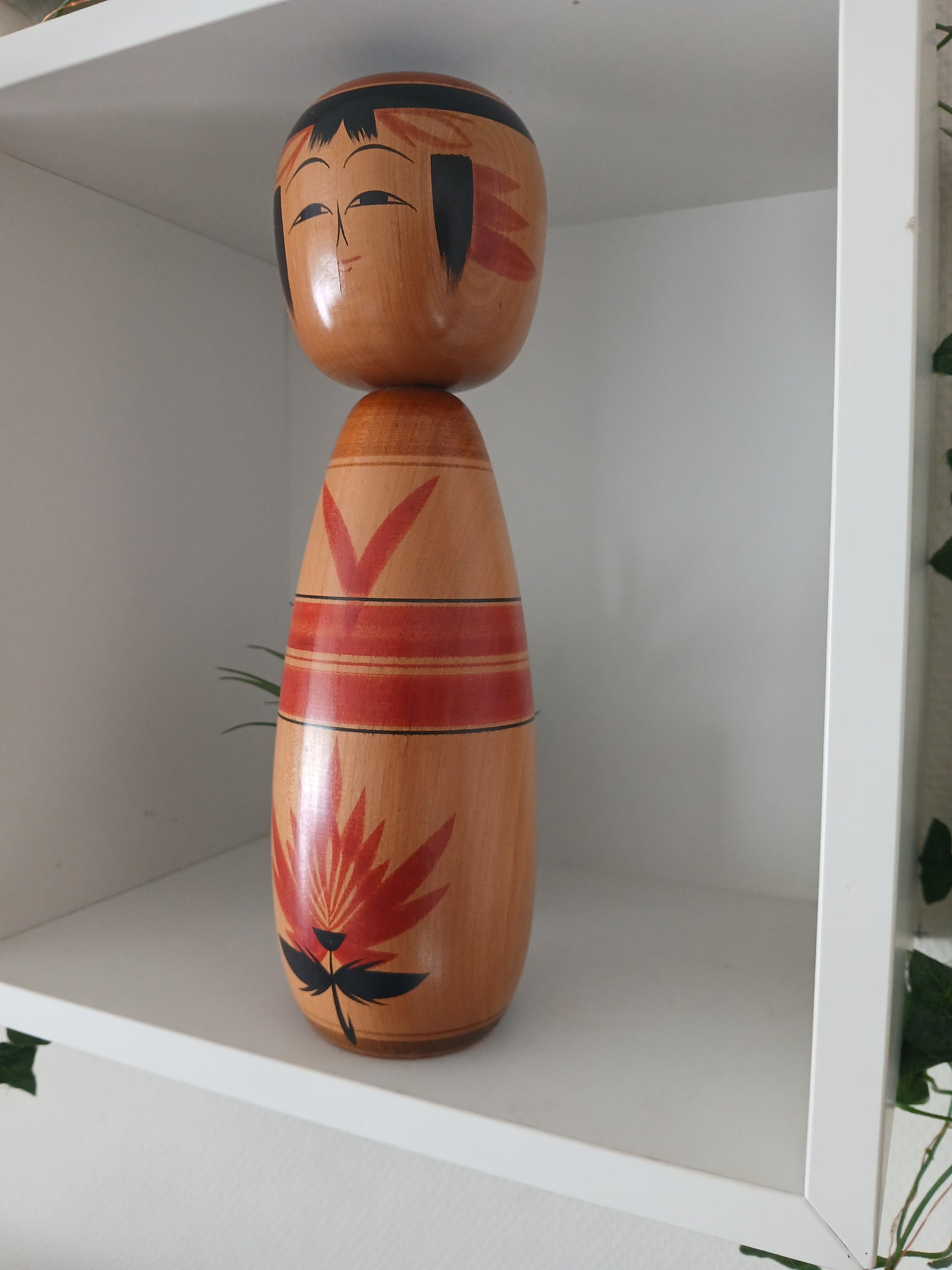 Vintage traditional Togatta kokeshi by Yasuo Maehara