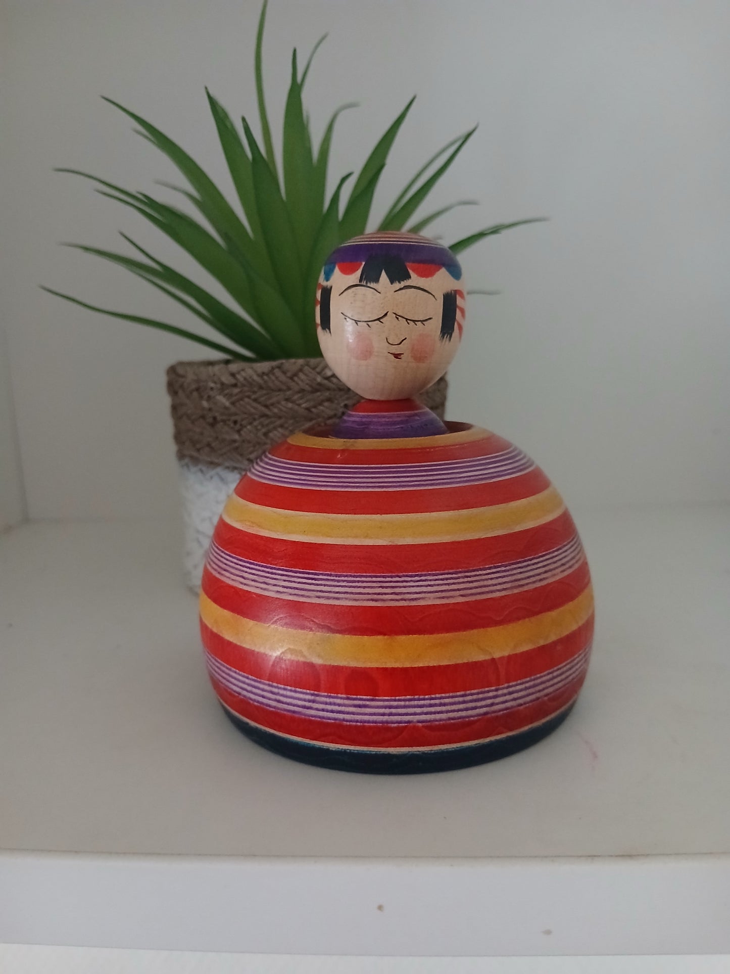 Vintage Ejiko kokeshi by Kamata Bunichi