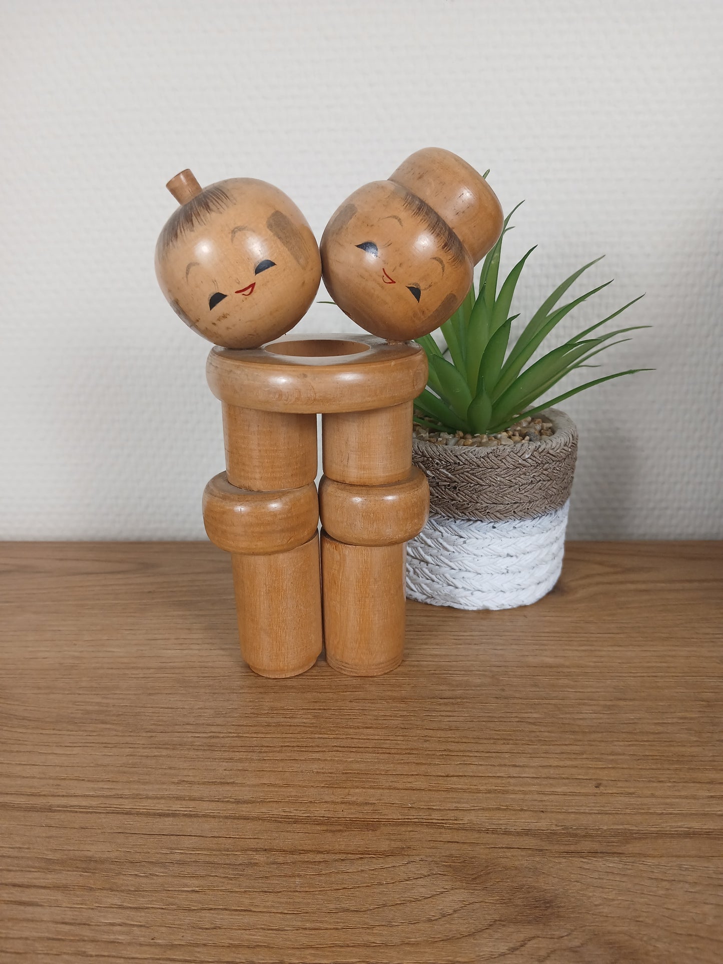 Vintage Sosaku Kokeshi made by Kishi Sadao (1932-1998)