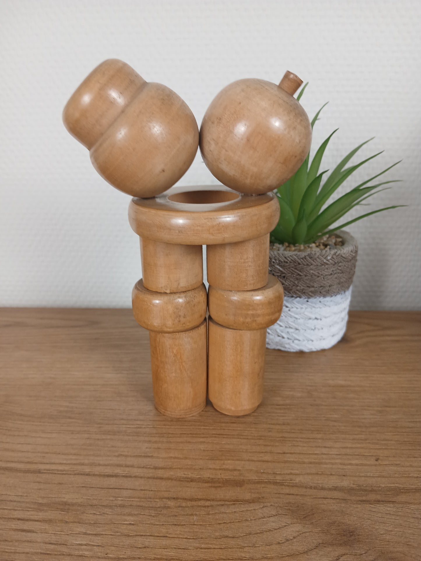 Vintage Sosaku Kokeshi made by Kishi Sadao (1932-1998)