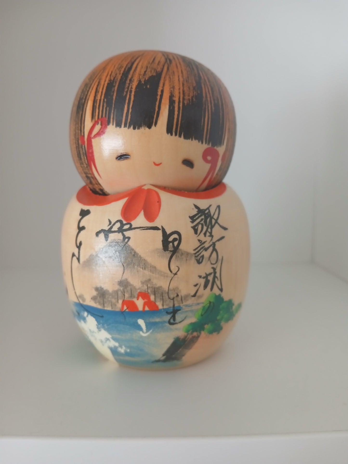 Lovely sosaku kokeshi by Minori