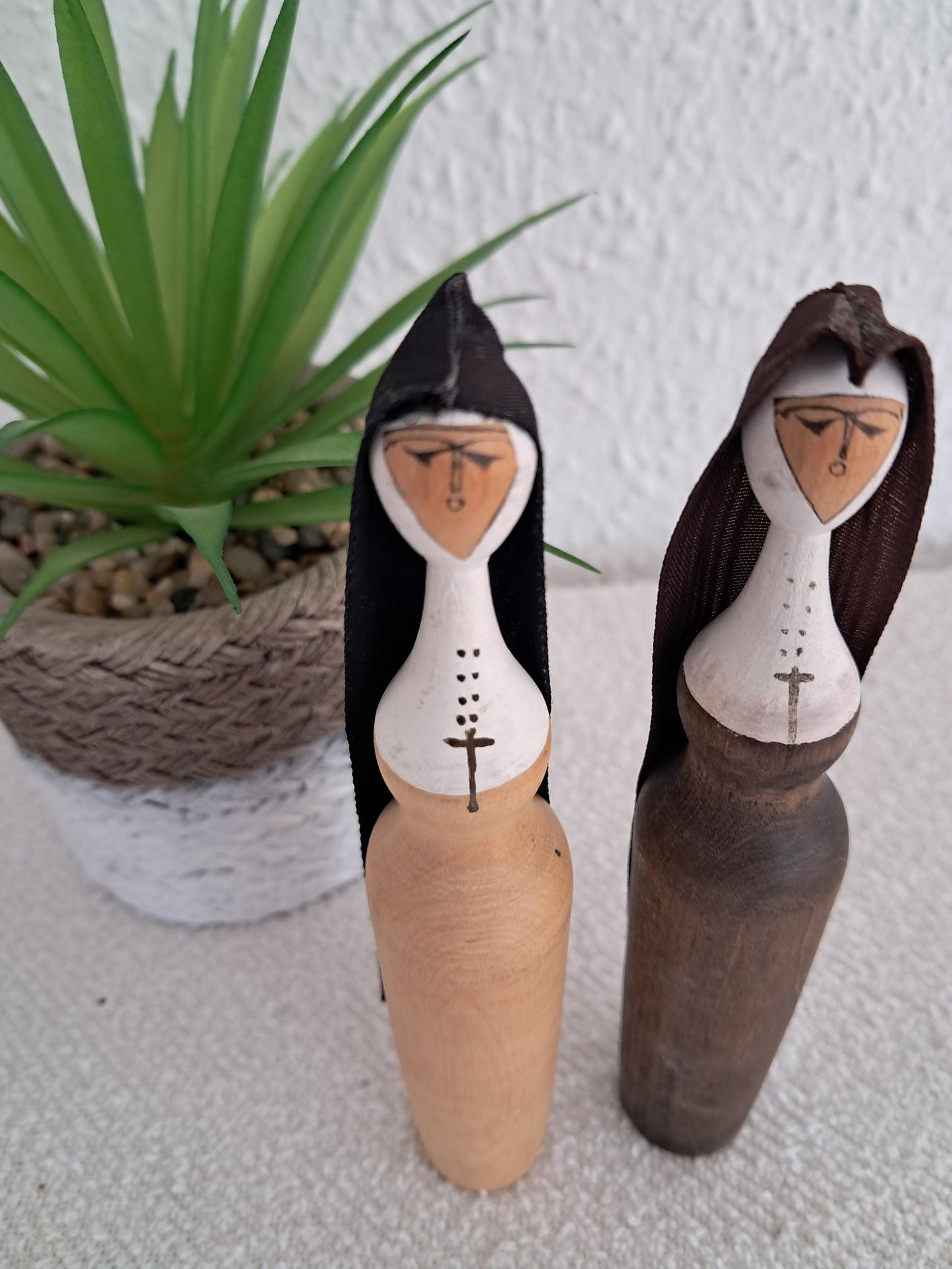 Set off vintage nun kokeshi