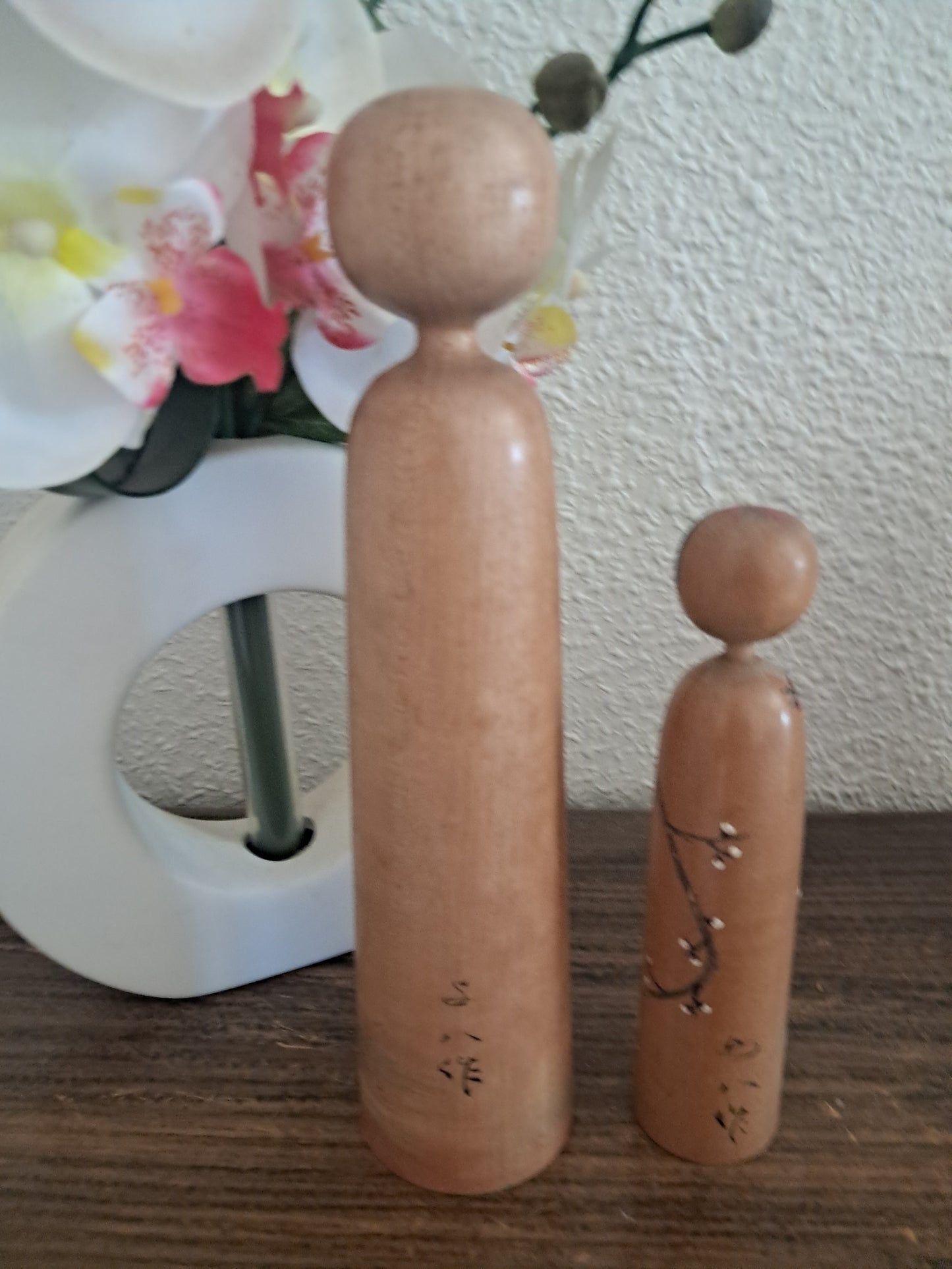 Exclusive 2 vintage Kijiyama kokeshi by Takano Yohachi (1907-1994)