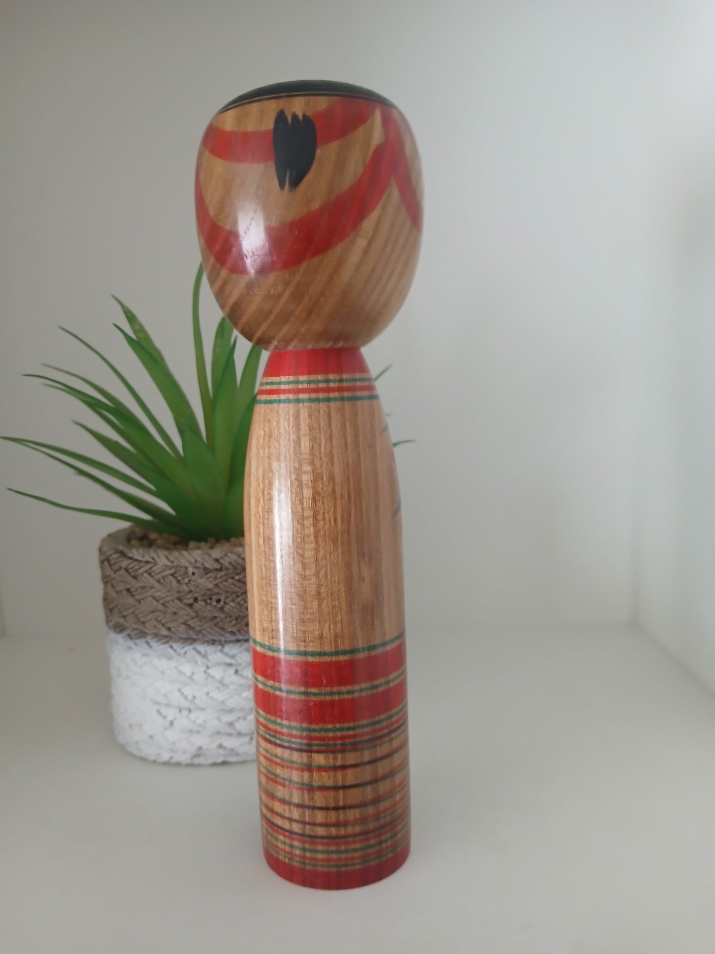 Vintage traditional Nakanosawa kokeshi