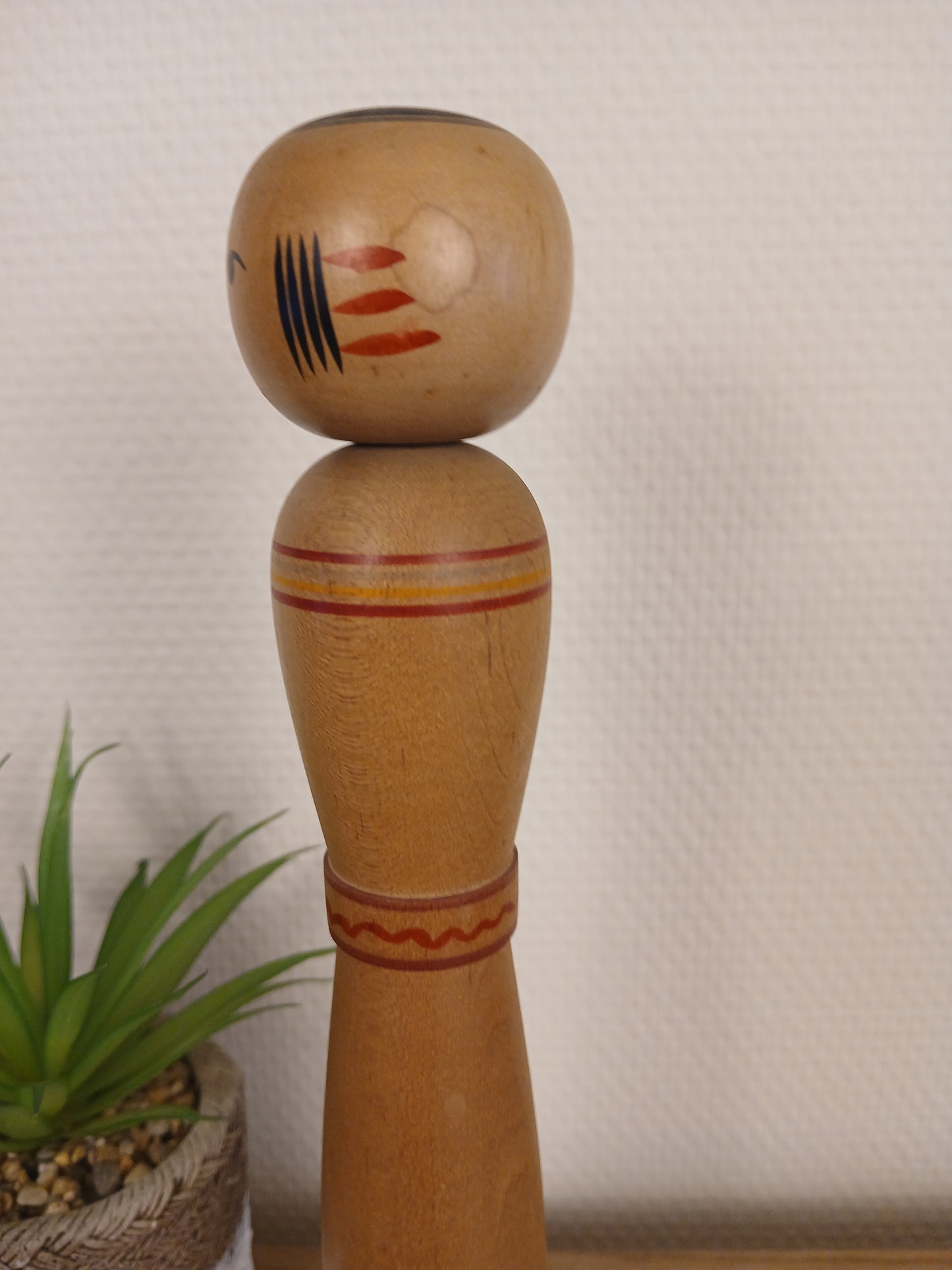 Vintage traditional Nanbu kokeshi by Mori