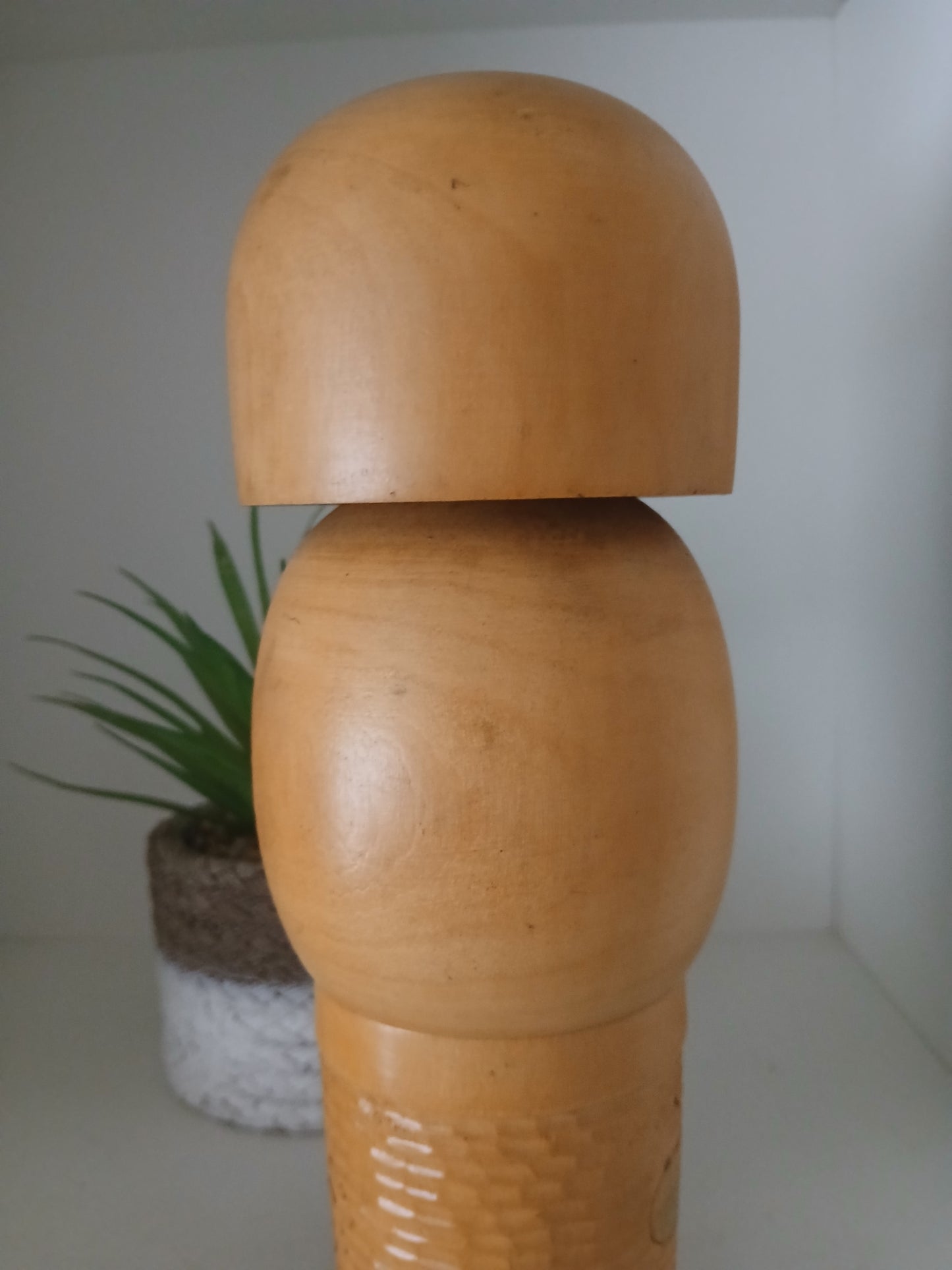 Exclusive Sosaku kokeshi by Akimitsu