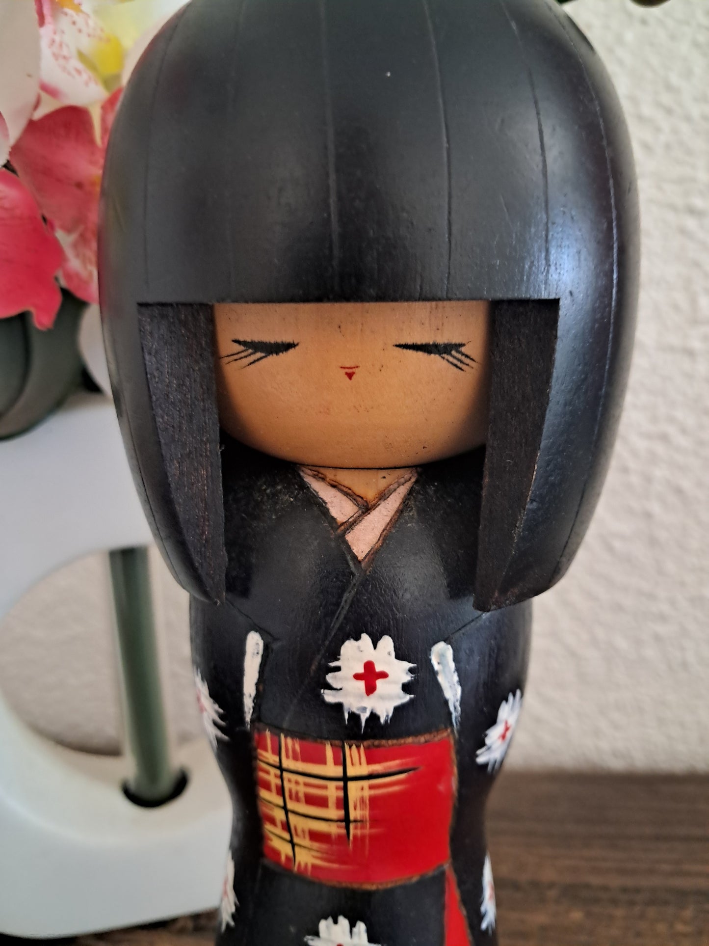 Vintage Sosaku kokeshi by Kishi Sadao (1932-1998)