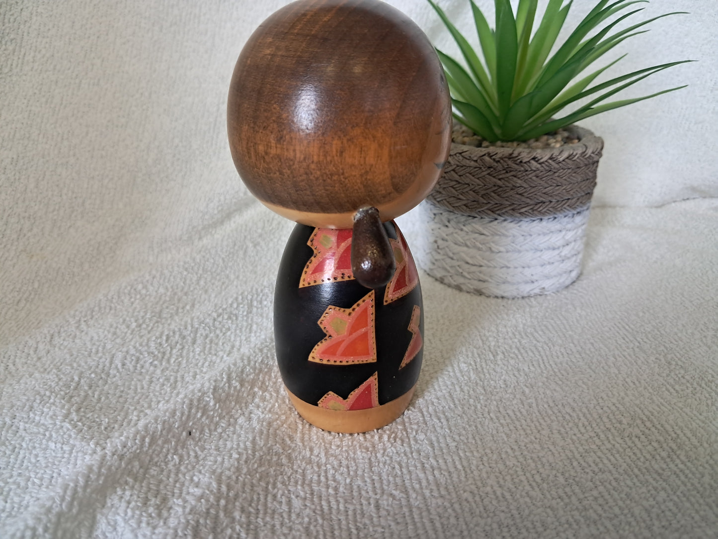 Vintage Sosaku kokeshi made by Kojo Tanaka - Made in 1982