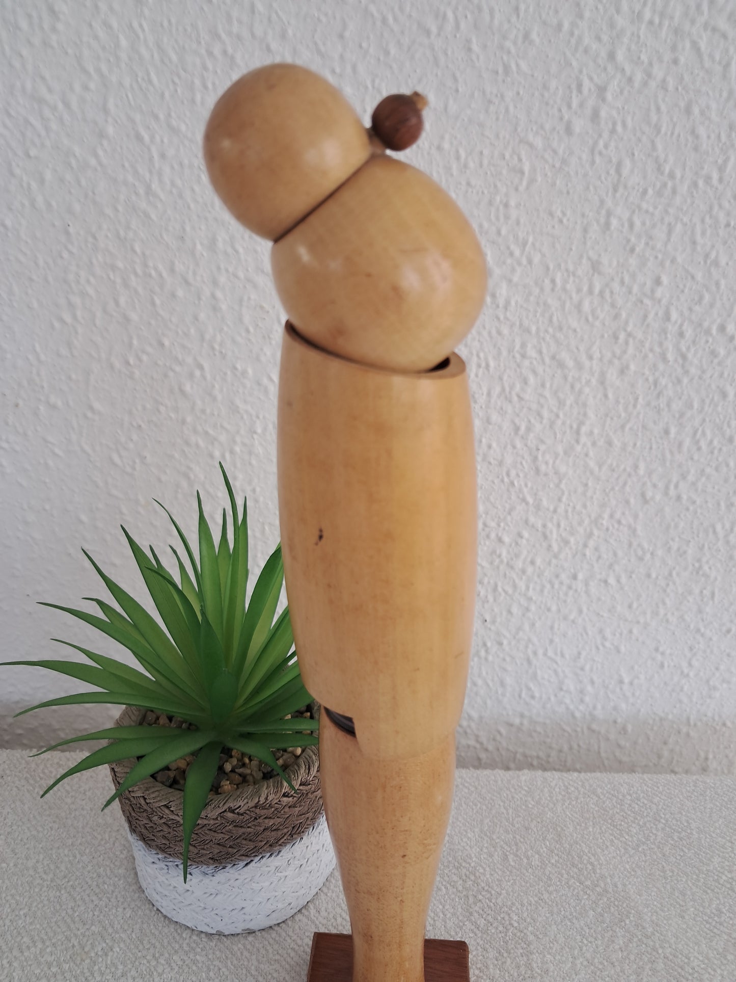 Elegant Sosaku Kokeshi