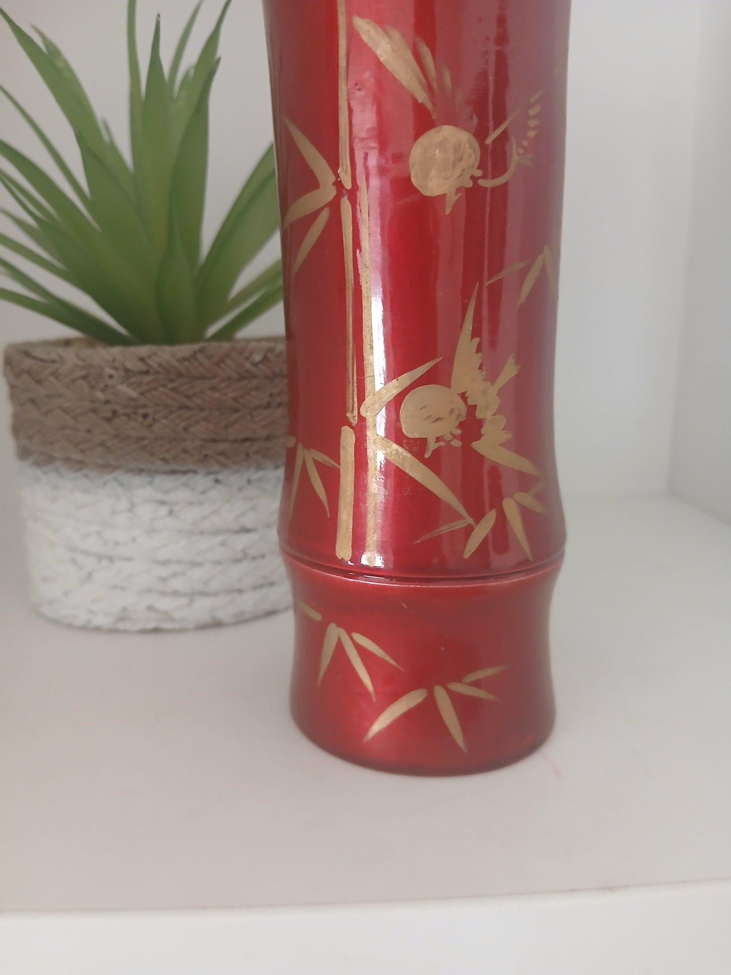 Lovely vintage red lacquer kokeshi by Takahashi Tatsuro