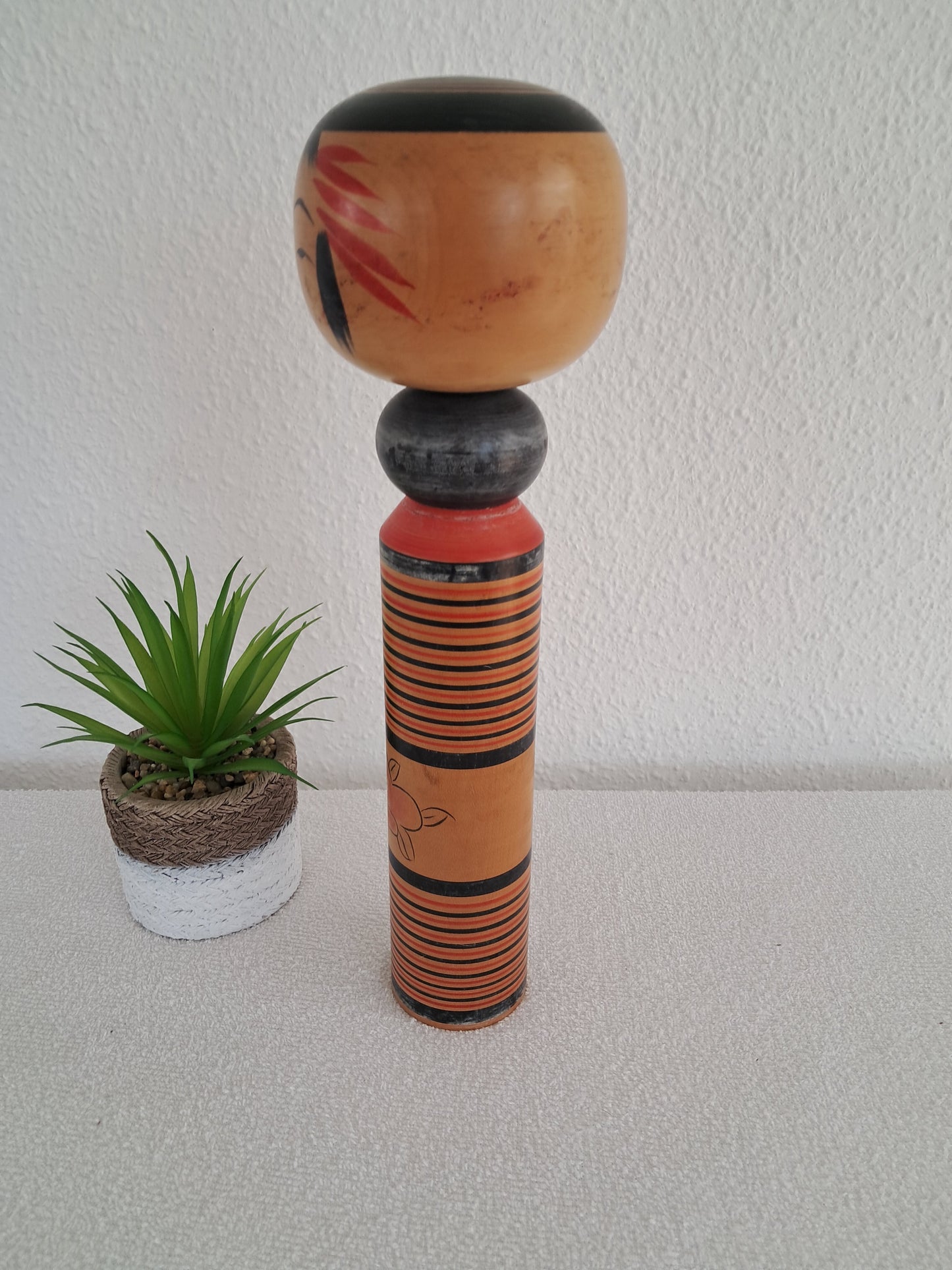 Vintage Traditional Nanbu/Togatta/Naruko Kokeshi made by Sato Nagao