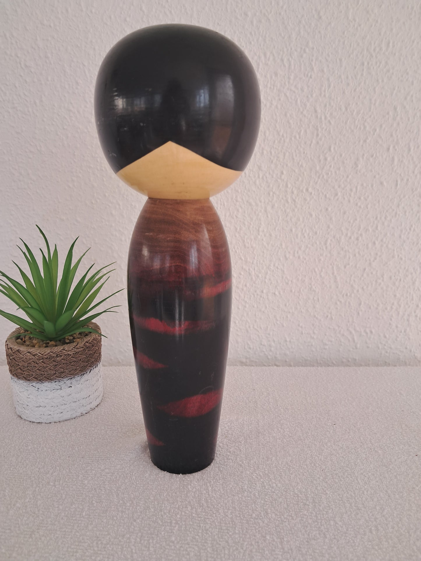 Vintage Sosaku Kokeshi made by Watanabe Masao (1917-2007)