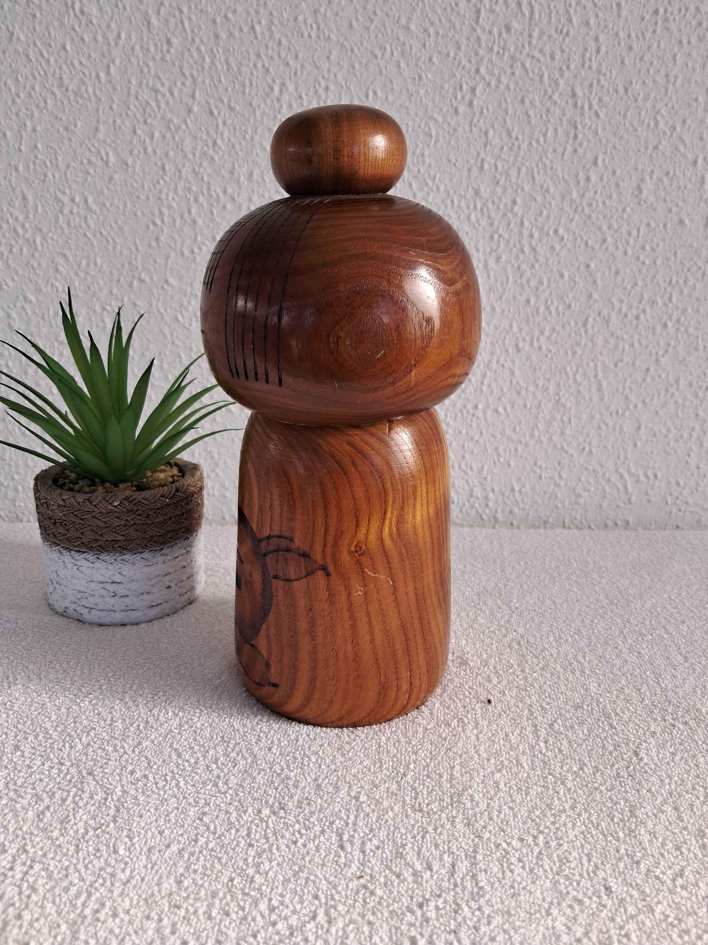 Vintage Sosaku kokeshi made by Kazuo Takamizawa (1927-)