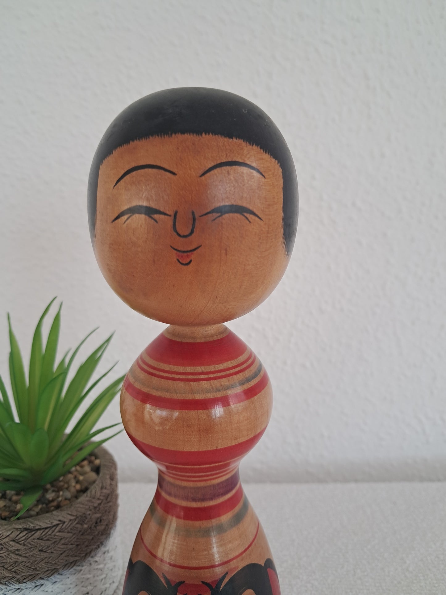 Vintage traditional Tsugaru Kokeshi made by Mori Shoichi (1954-）