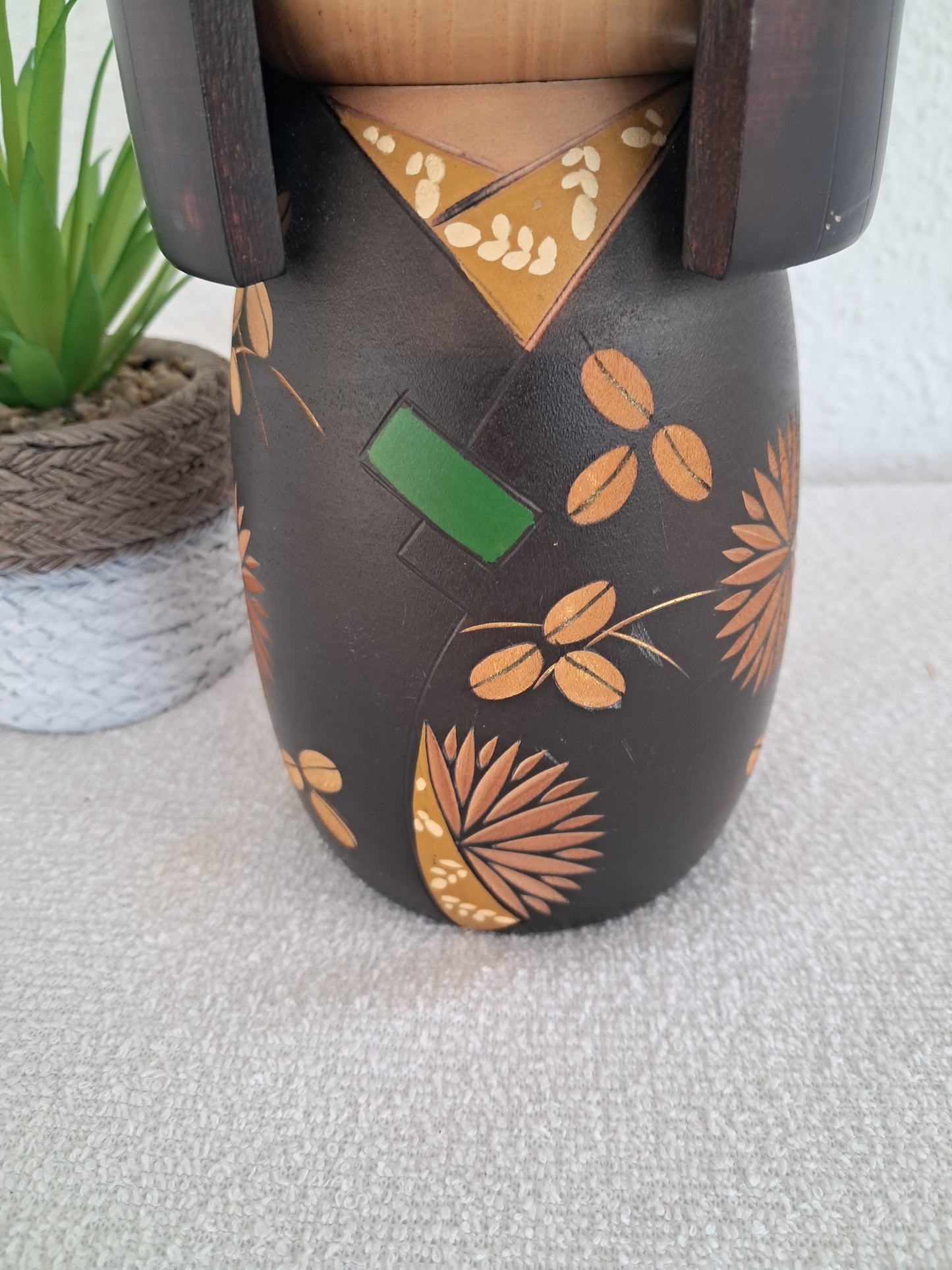 Vintage Gumma kokeshi made by Kazuo Takamizawa (1927-)