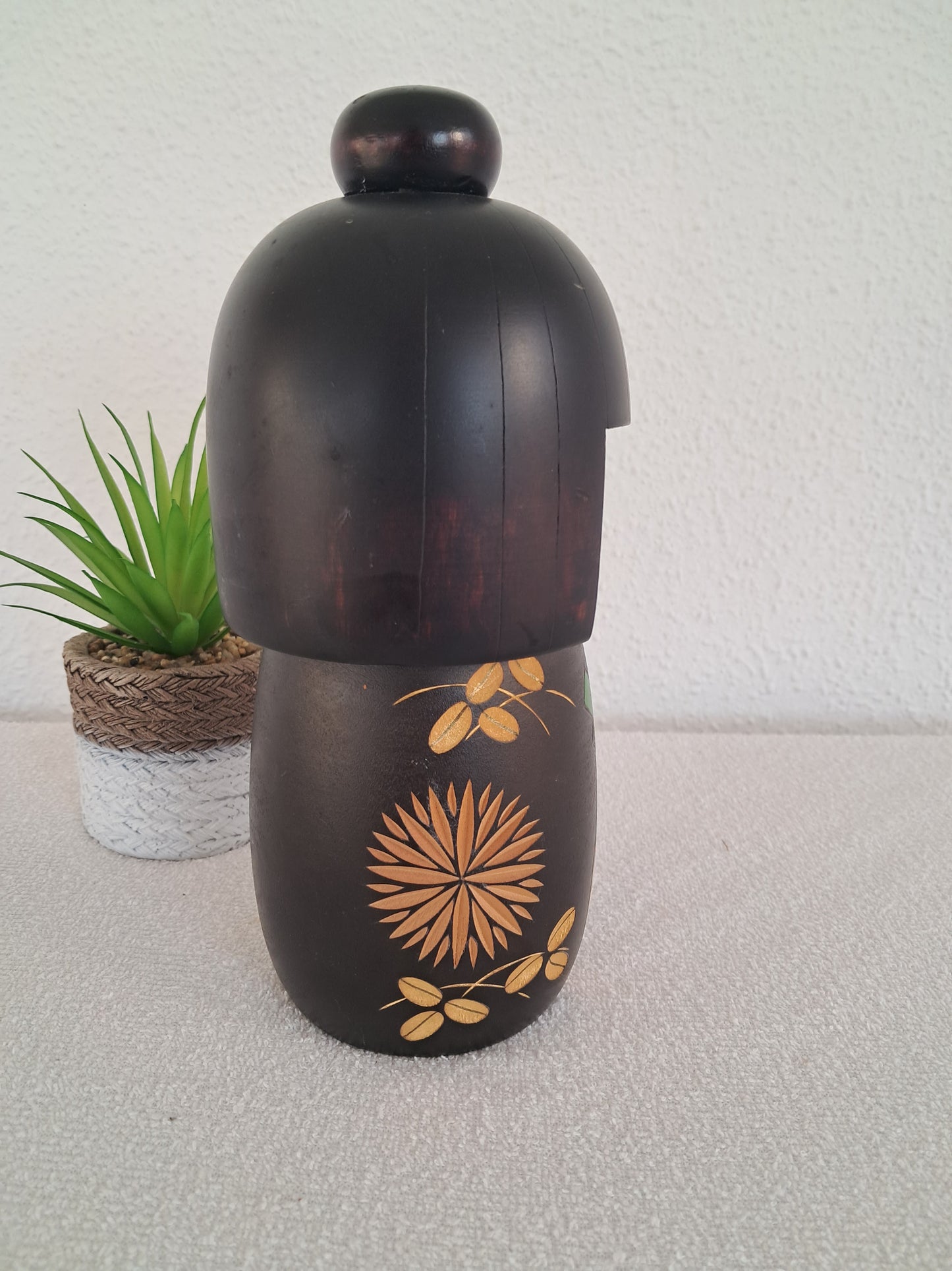 Vintage Gumma kokeshi made by Kazuo Takamizawa (1927-)