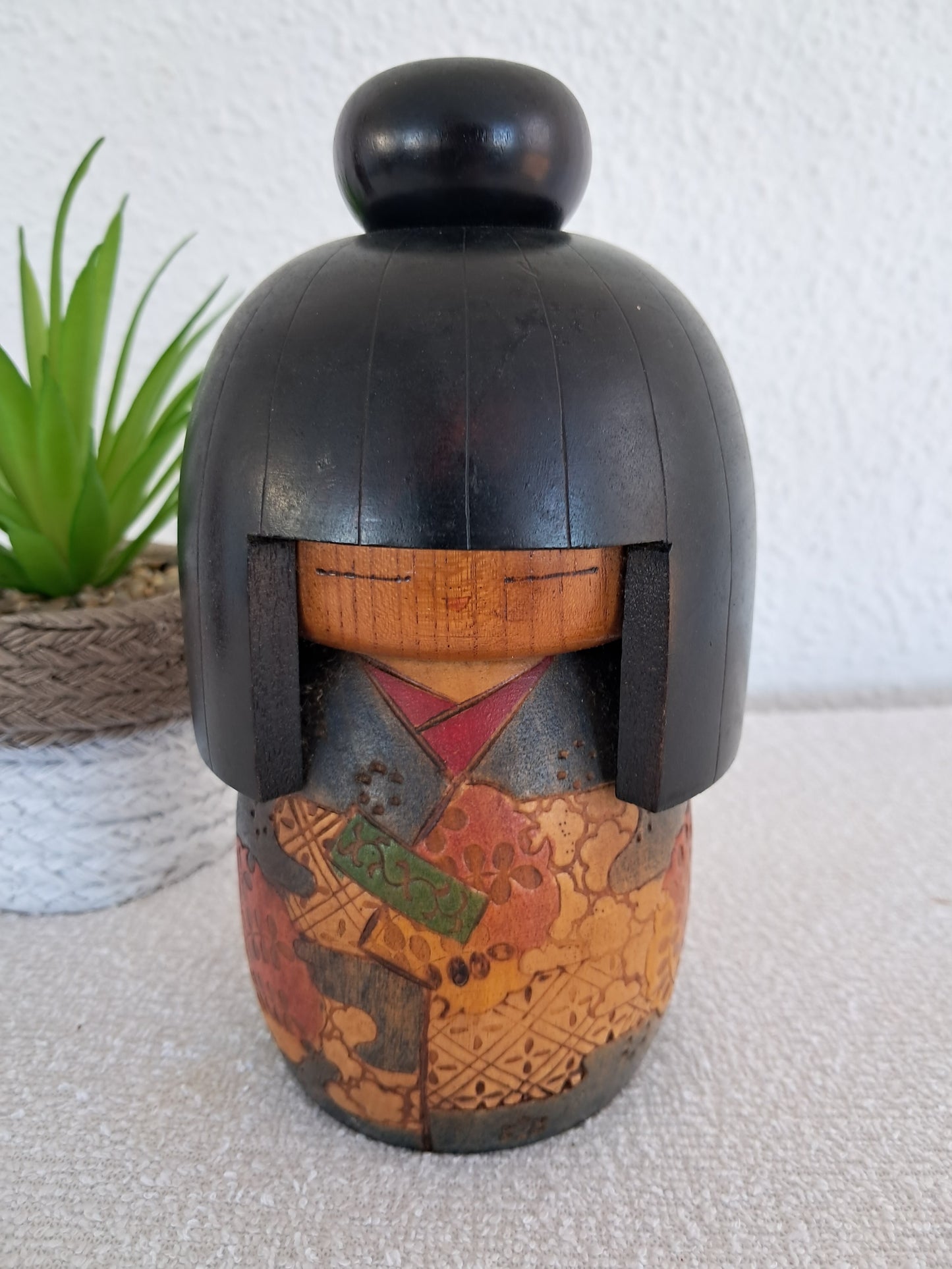 Vintage Gumma Kokeshi made by kazuo Takamizawa (1927-)