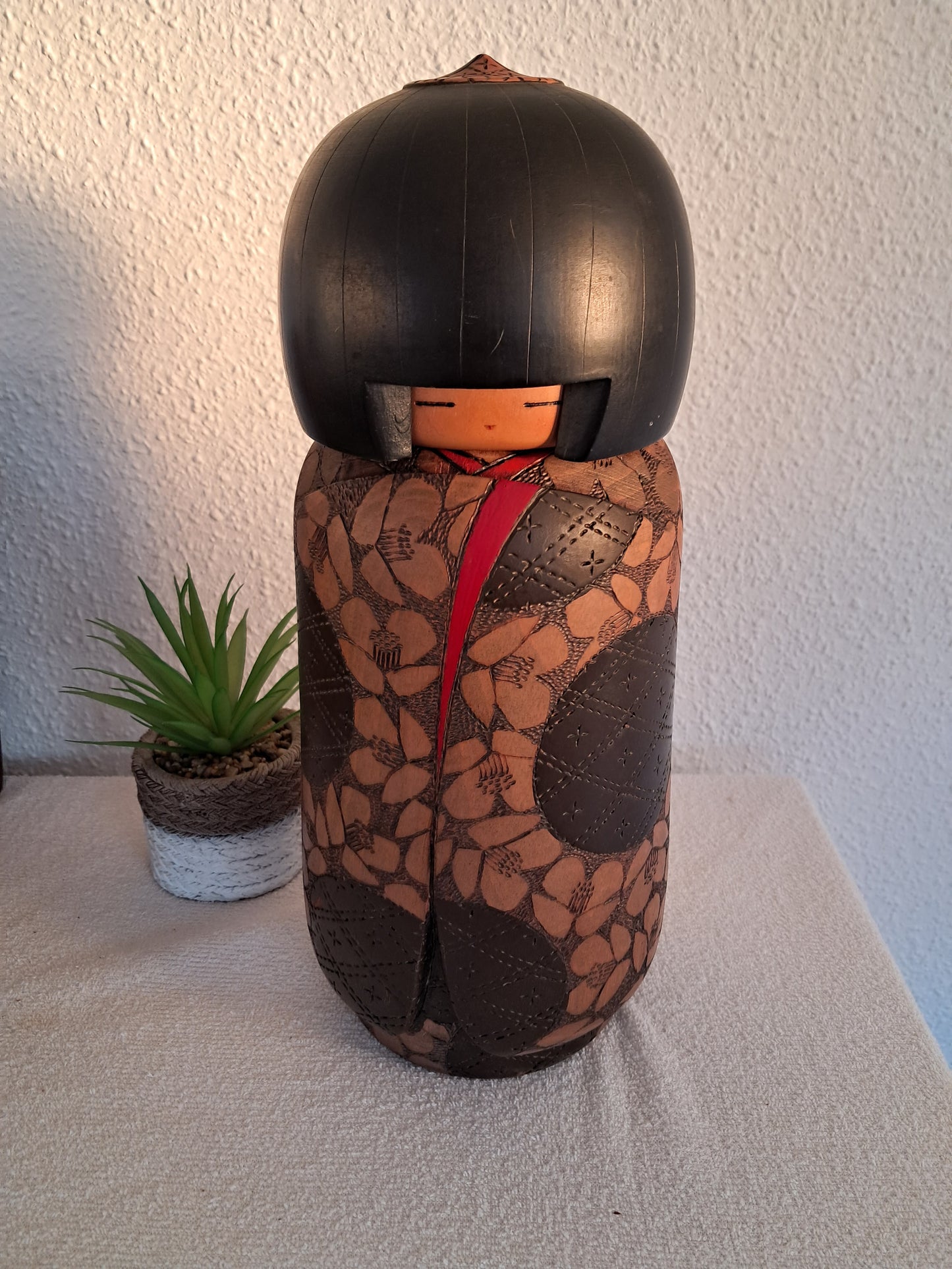 Exclusive Large Vintage Gumma Kokeshi by Inosuke Kobayashi (1931-2000)