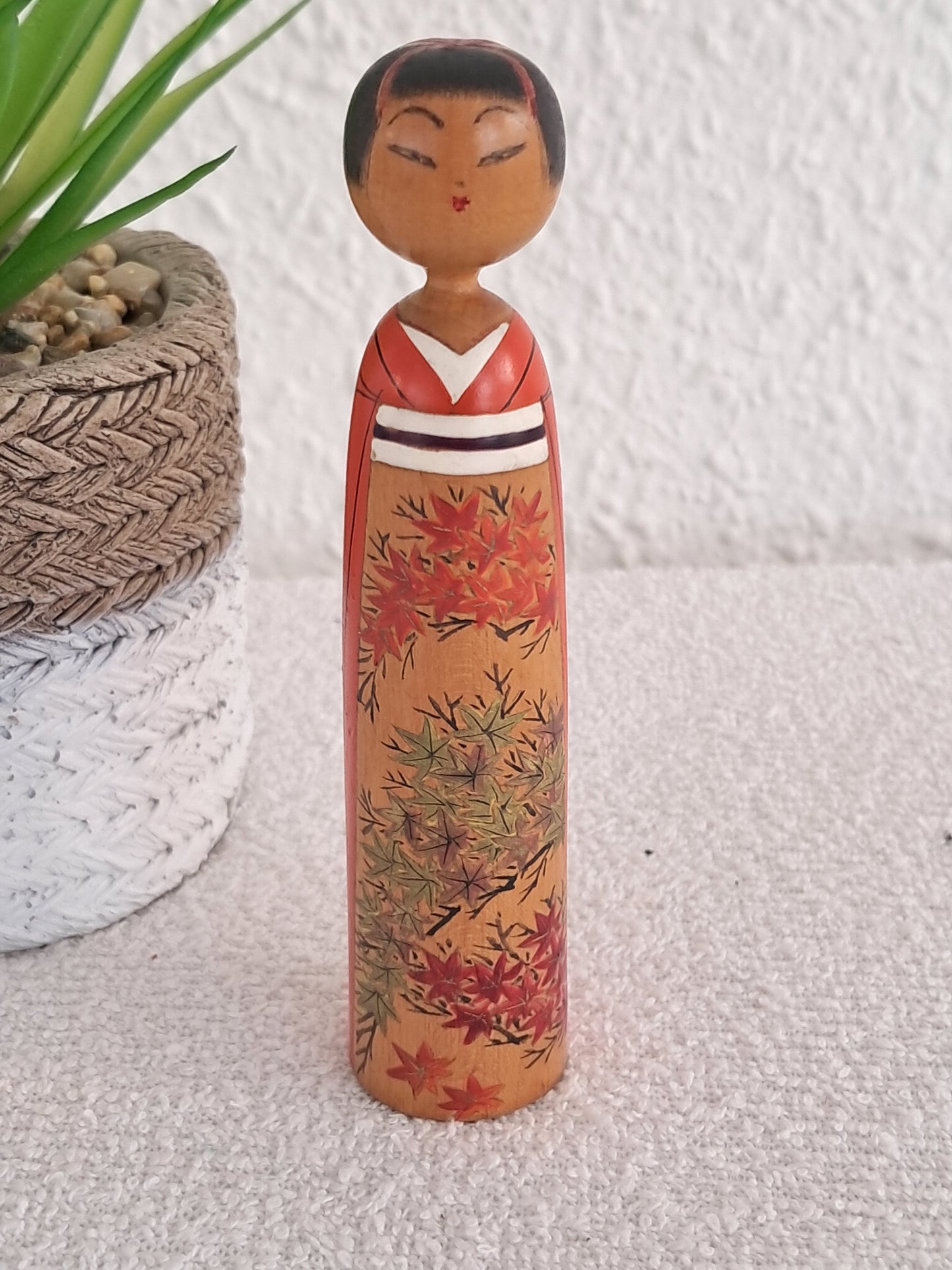 Exclusive Kijiyama kokeshi made by Takano Yohachi (1907-1994)