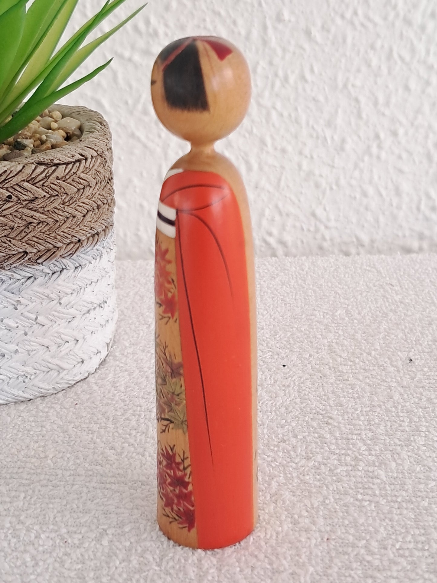 Exclusive Kijiyama kokeshi made by Takano Yohachi (1907-1994)