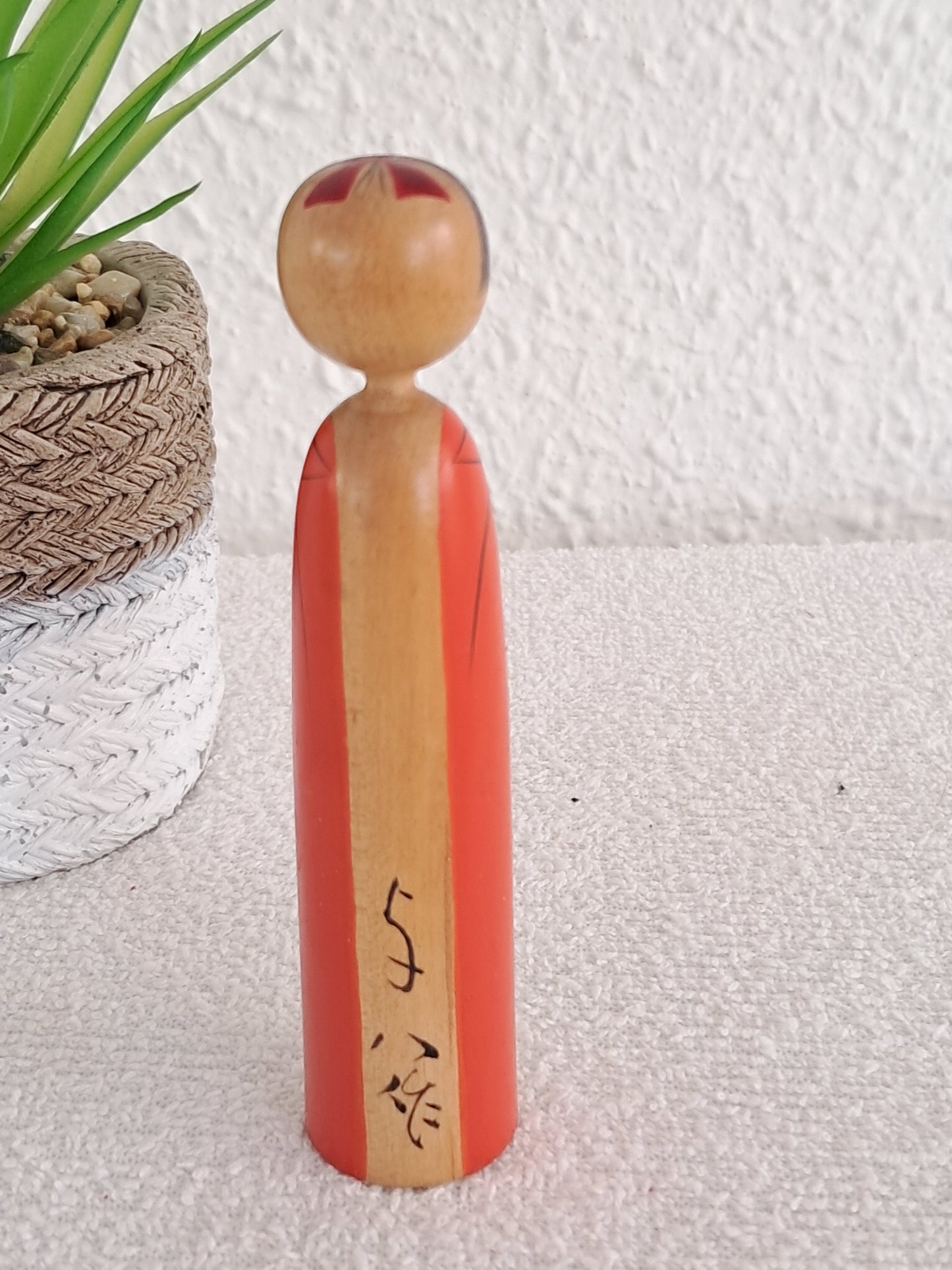 Exclusive Kijiyama kokeshi made by Takano Yohachi (1907-1994)