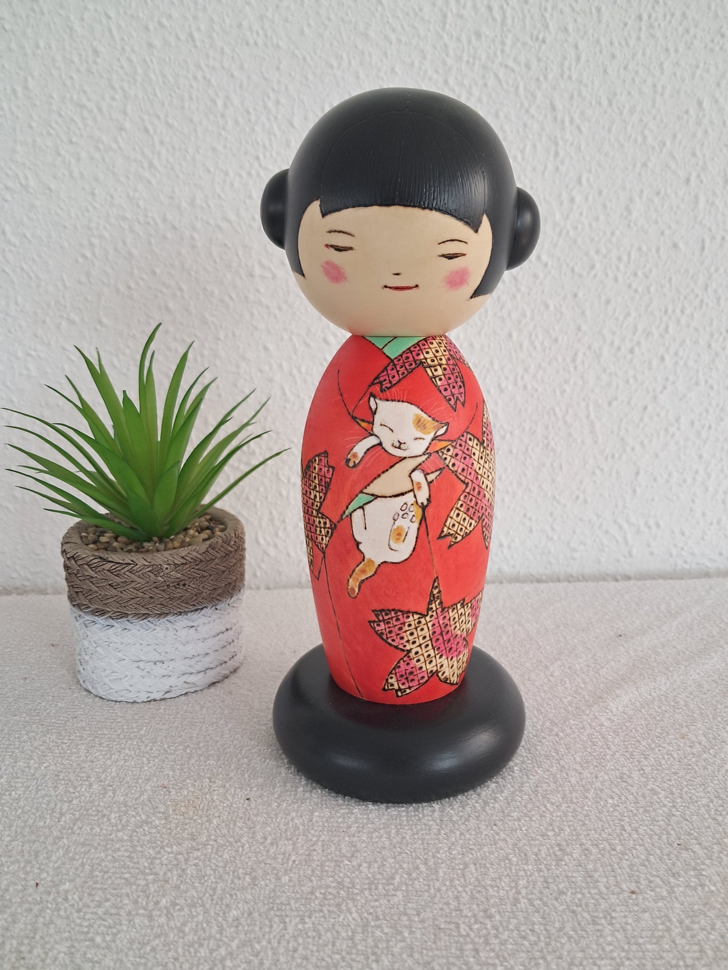 Unique kokeshi by Oki Yasunobu