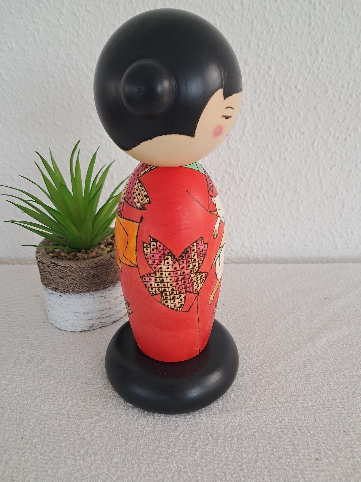 Unique kokeshi by Oki Yasunobu