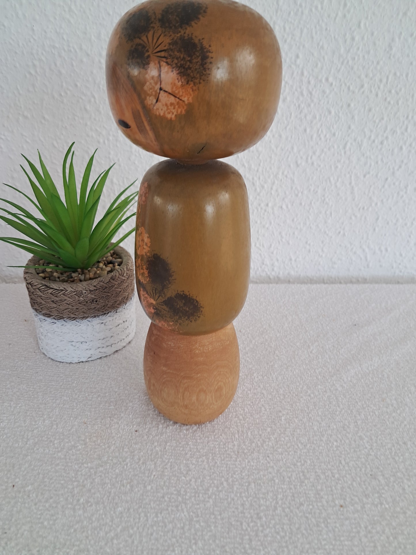 Vintage sosaku kokeshi by Kato Masami