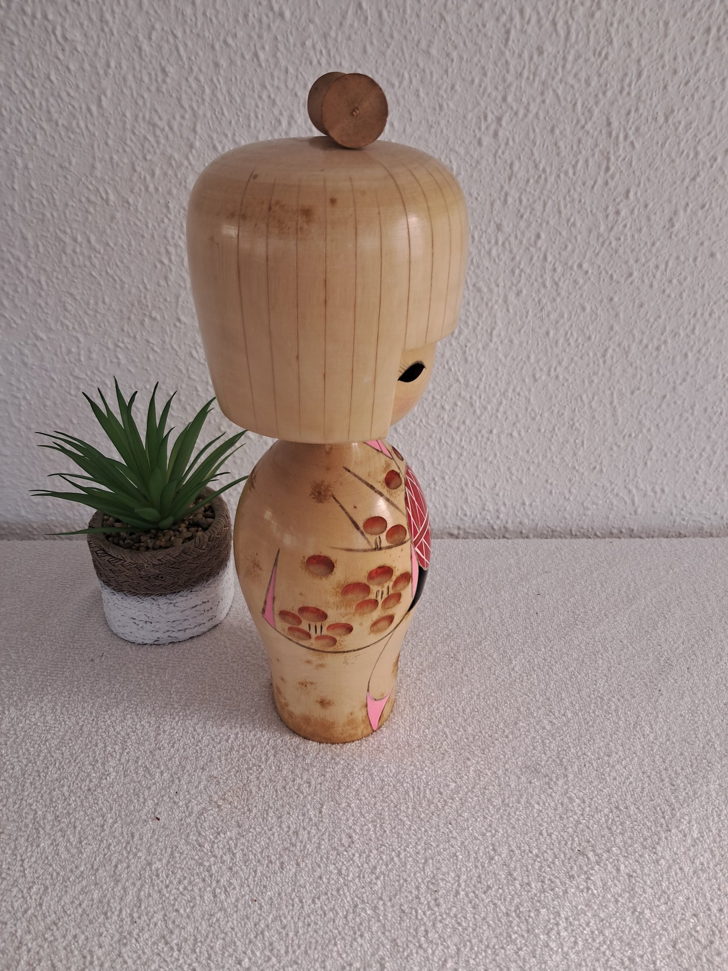 Big Sosaku kokeshi by Kojo Tanaka