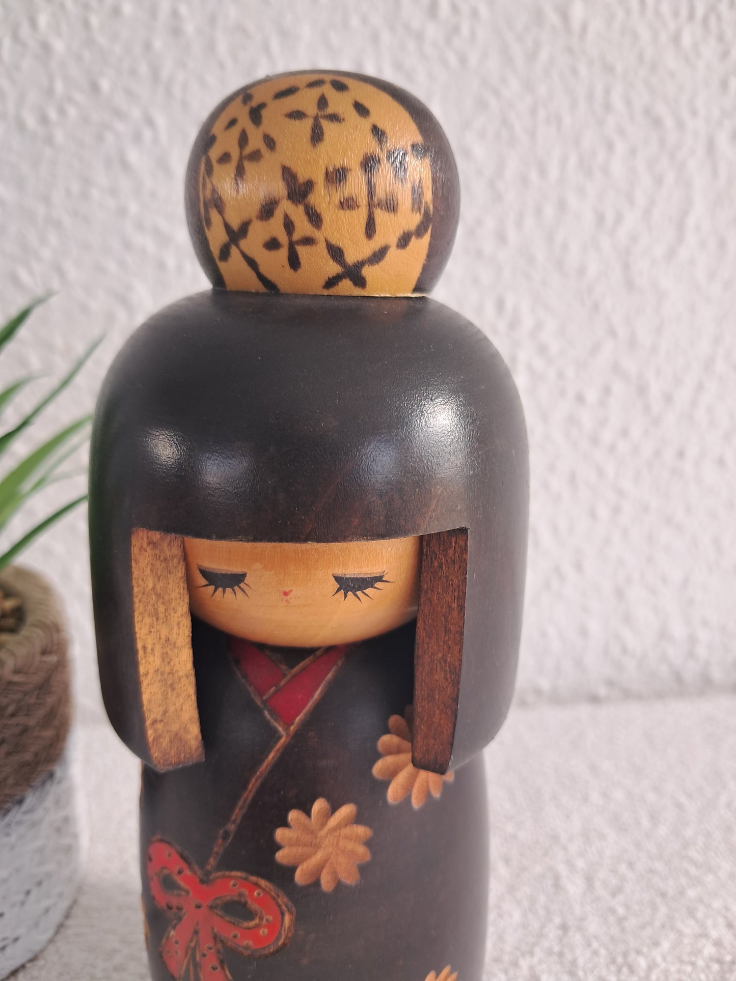 Vintage Gumma kokeshi by Hajime Miyashita (1940-)