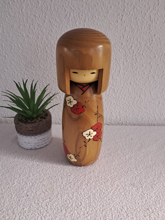 Vintage Gumma kokeshi by Usaburo