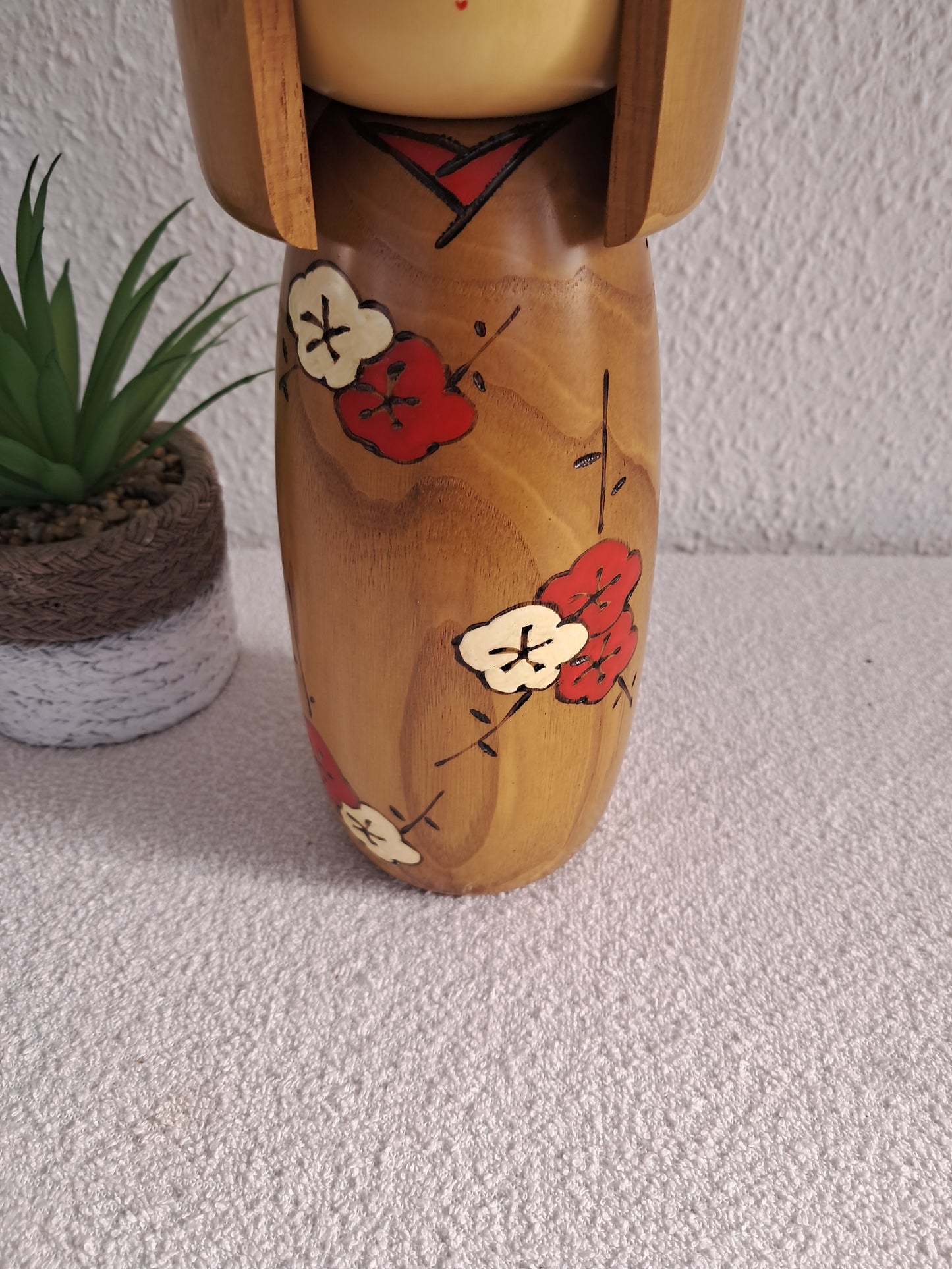 Vintage Gumma kokeshi by Usaburo