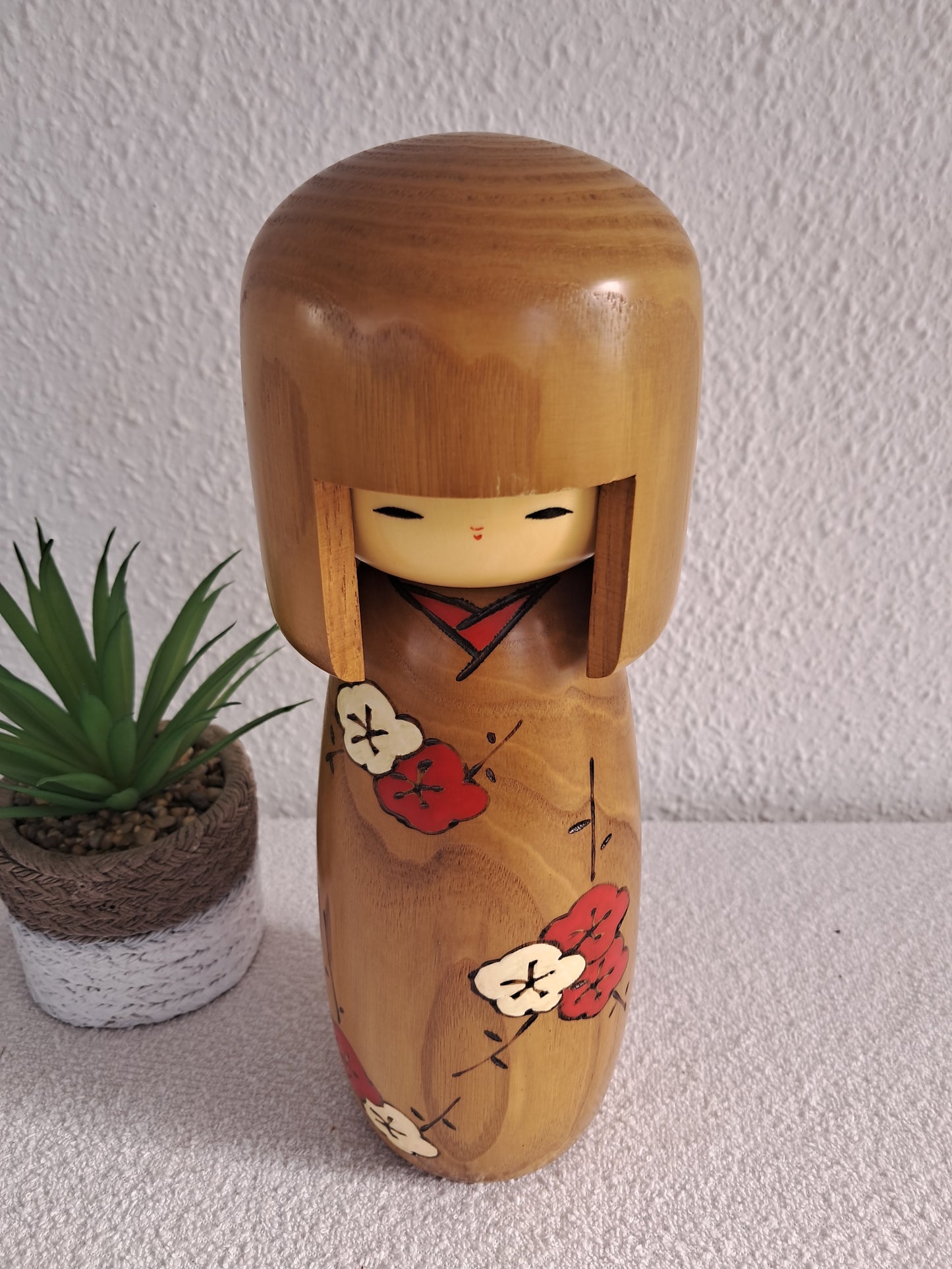 Vintage Gumma kokeshi by Usaburo